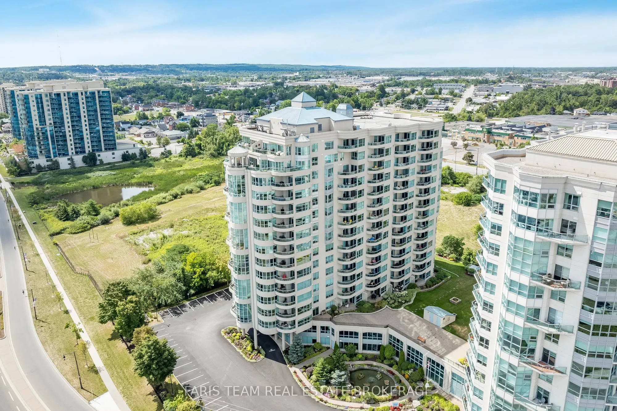 2 Toronto Street, #902