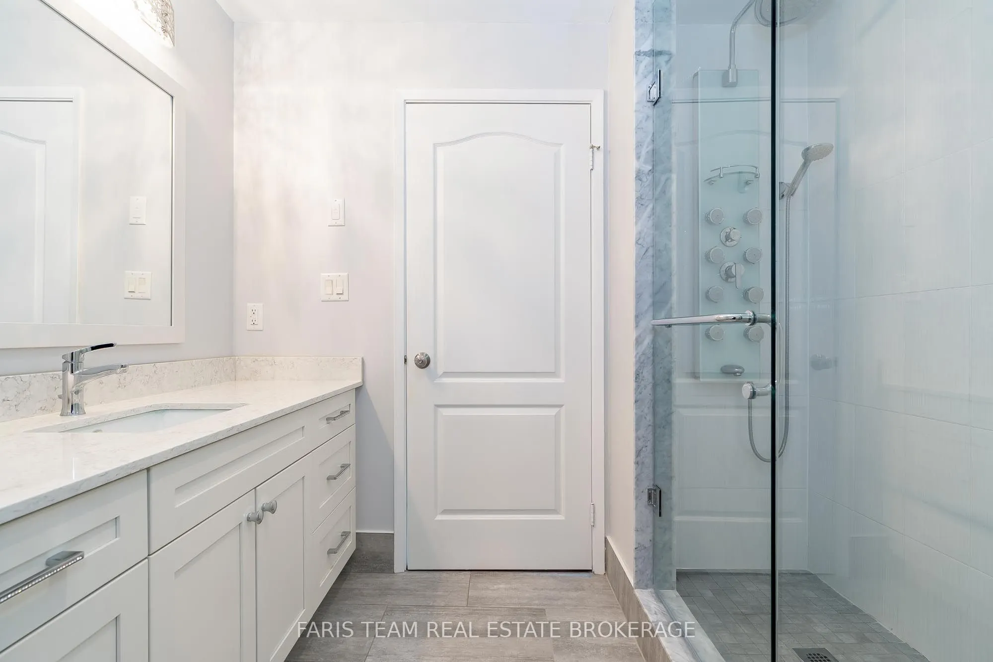 2 Toronto Street, #902