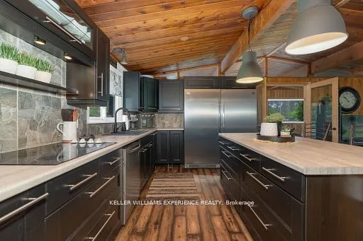 1398 Old Second Road N