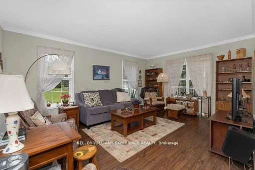 1398 Old Second Road N