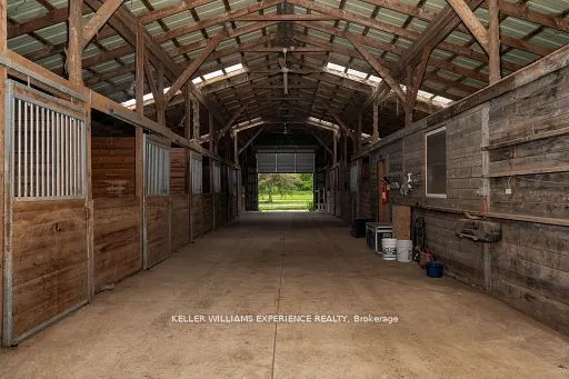 1398 Old Second Road N