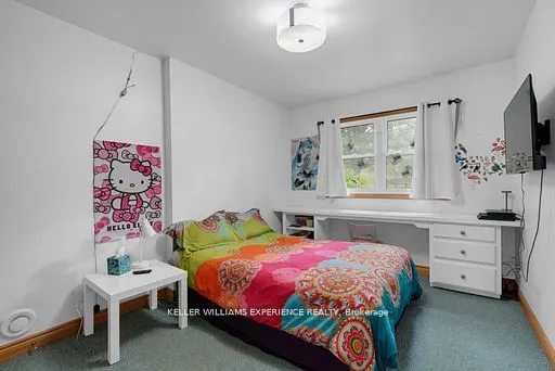 1398 Old Second Road N