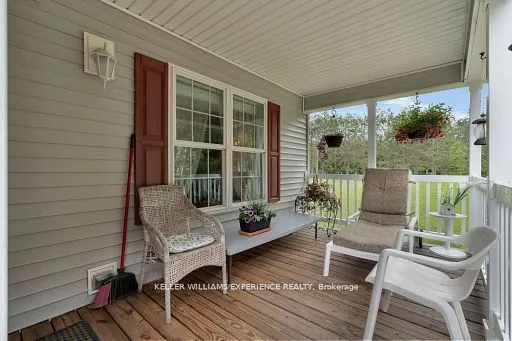 1398 Old Second Road N