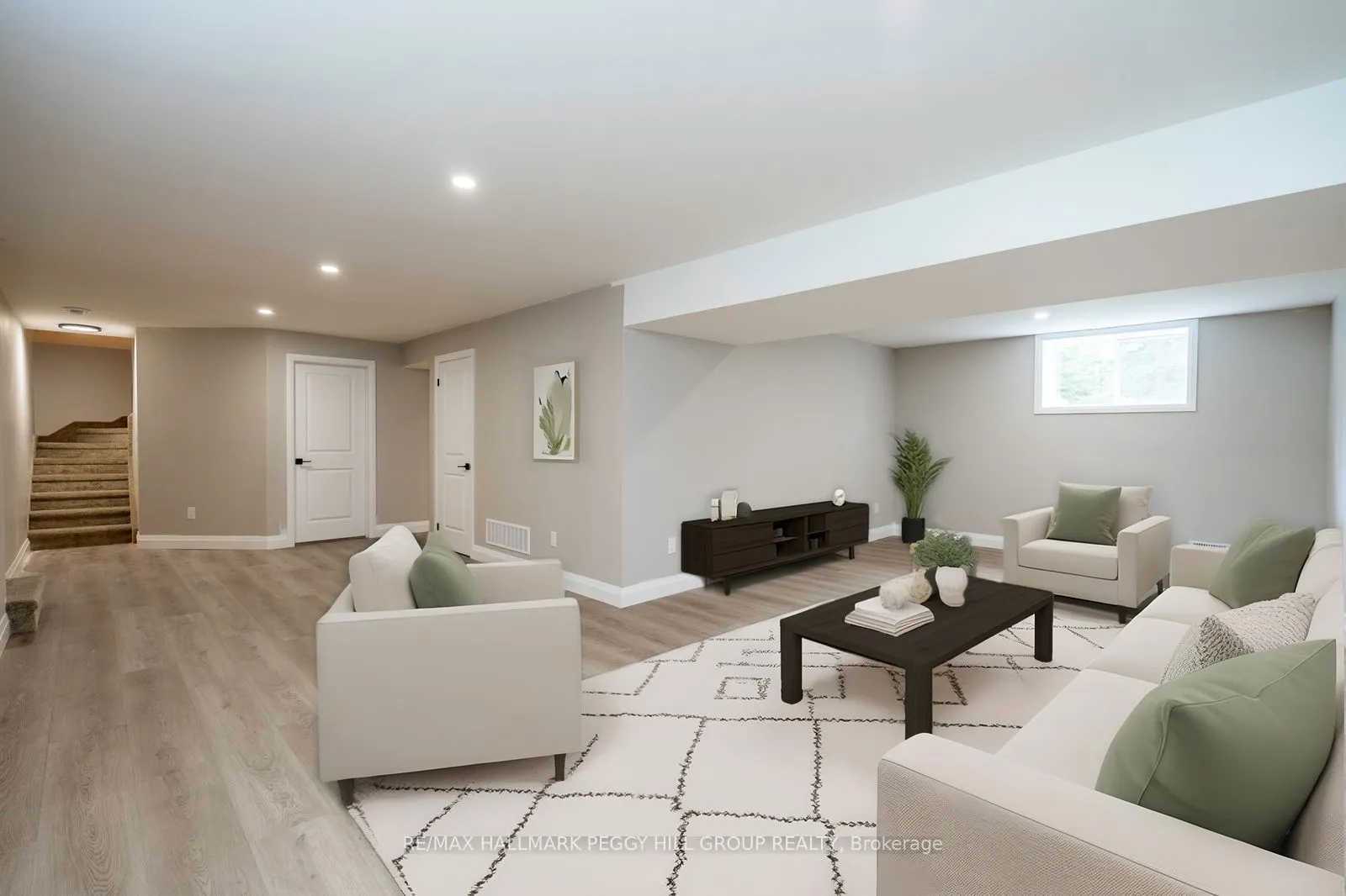 16 Hillview Crescent