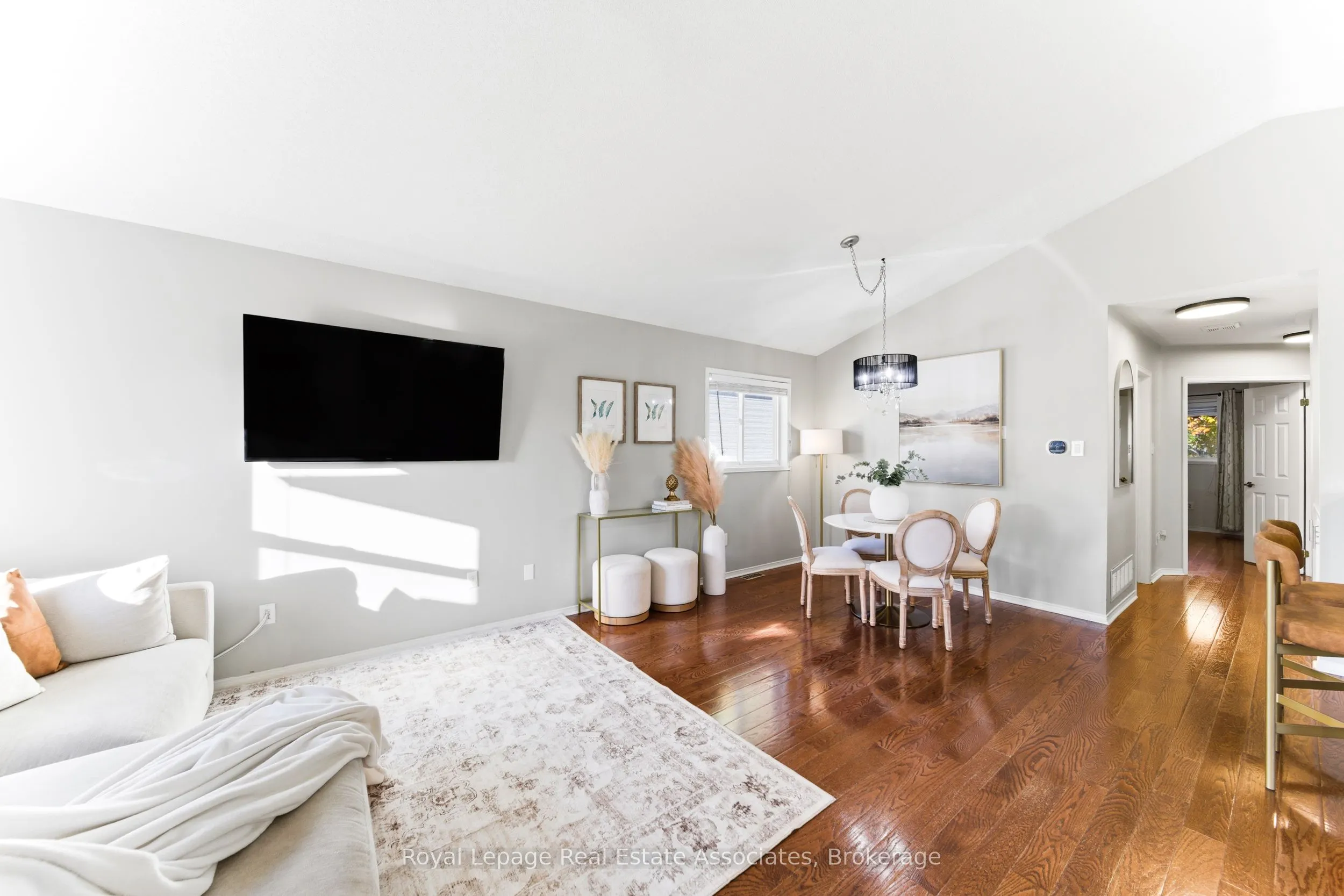 118 Copeman Crescent