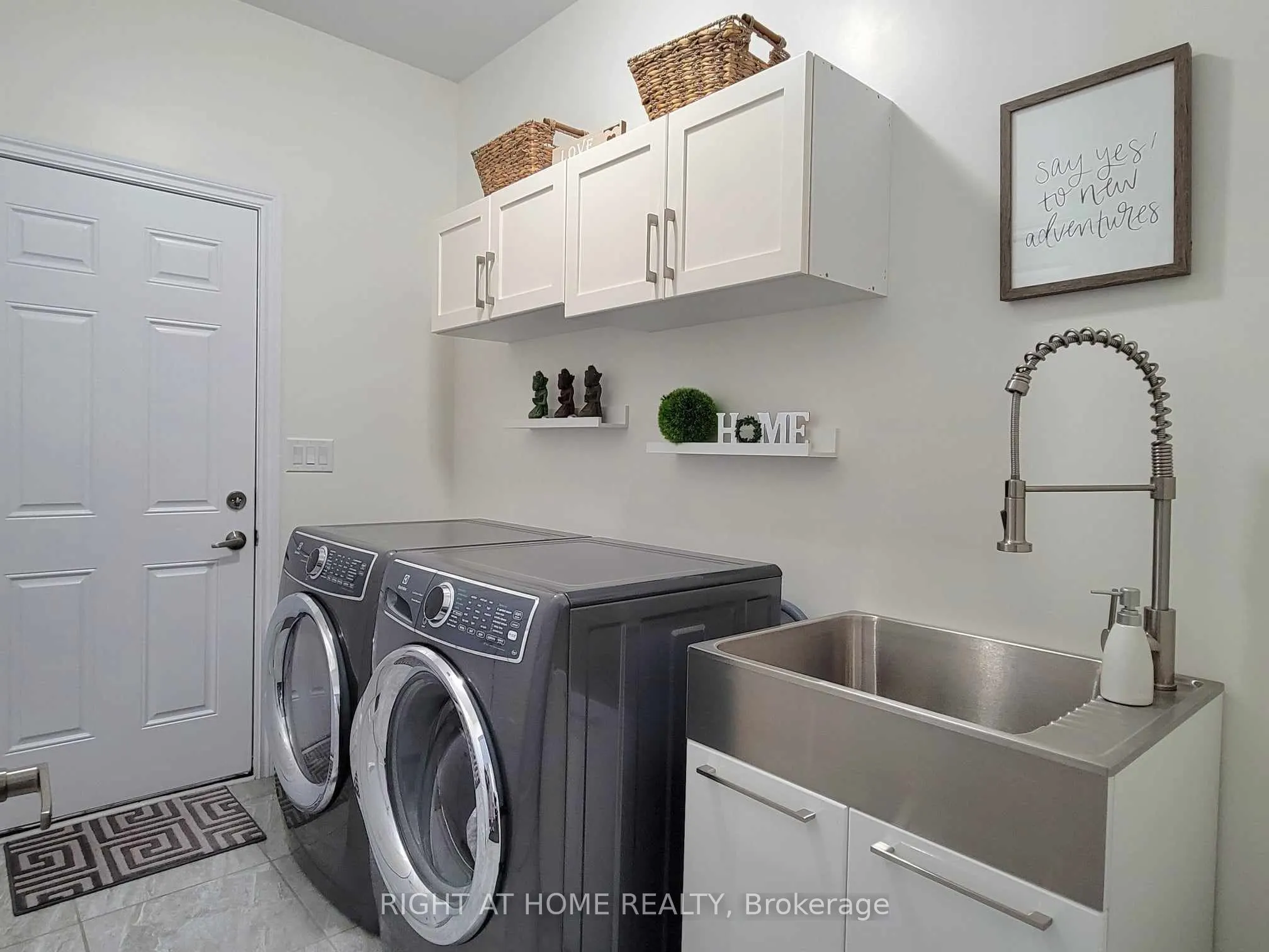 84 Diamond Valley Drive