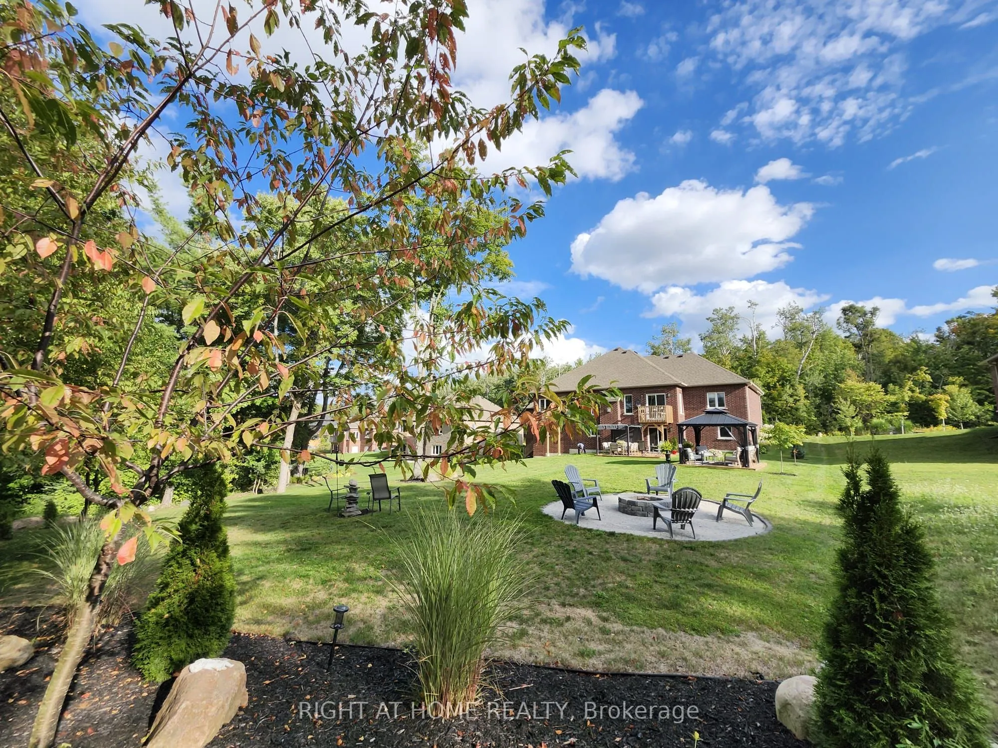 84 Diamond Valley Drive