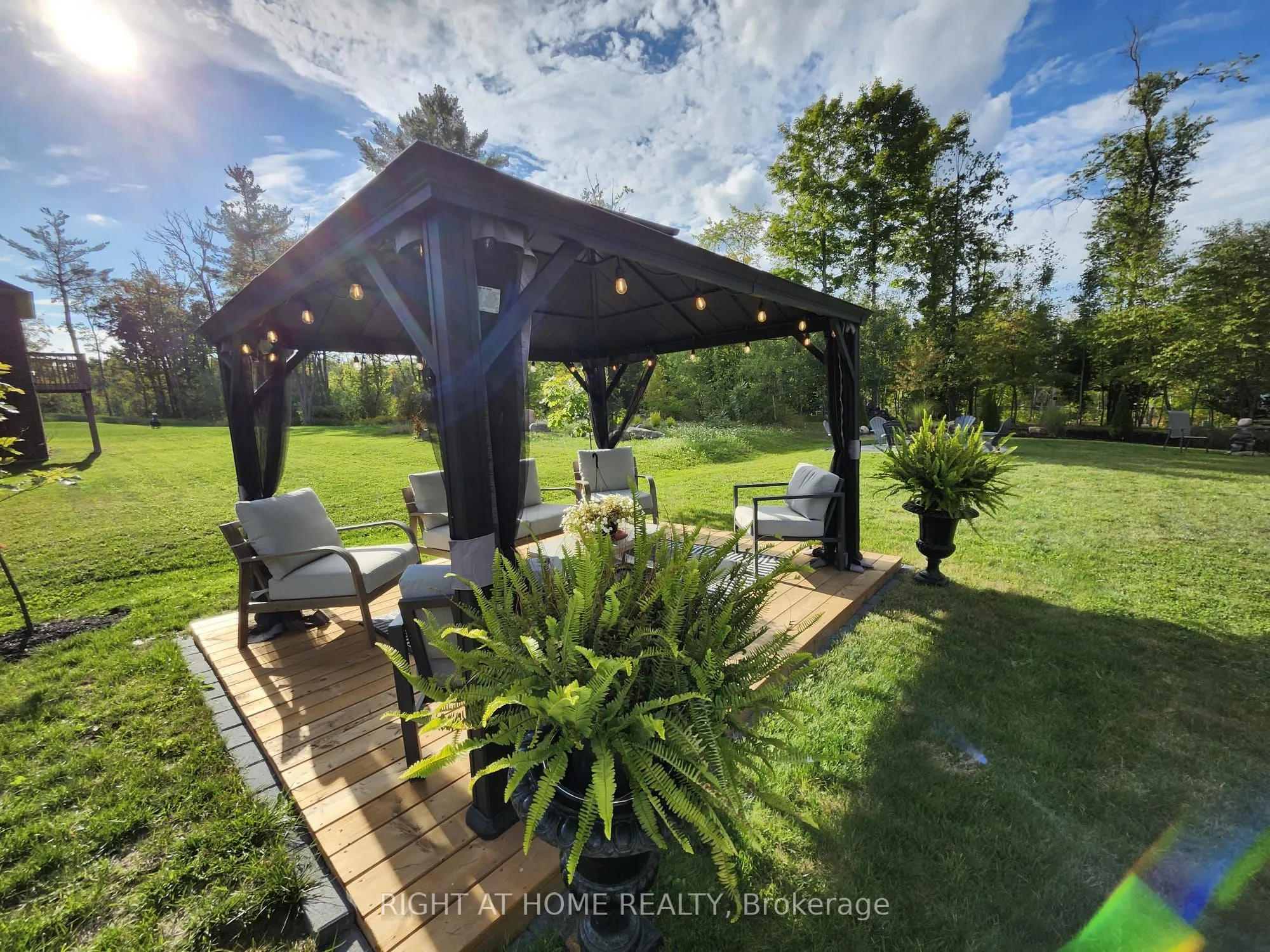 84 Diamond Valley Drive