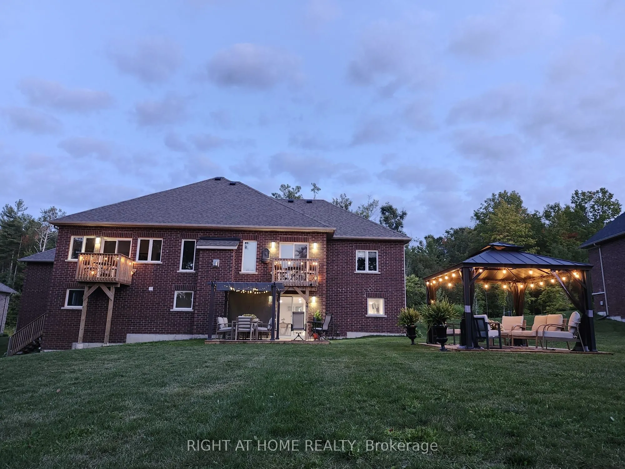 84 Diamond Valley Drive