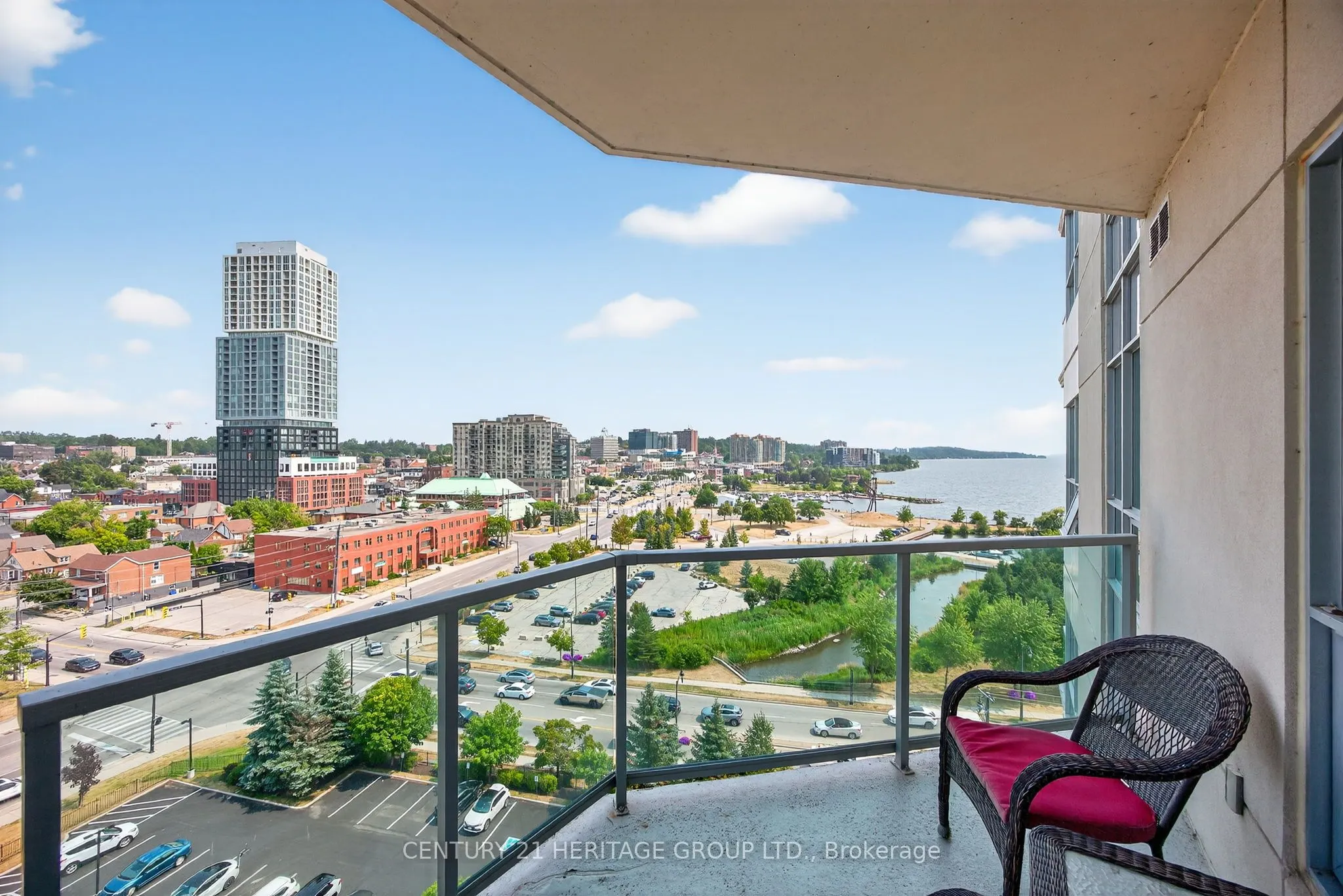 6 Toronto Street, #1008