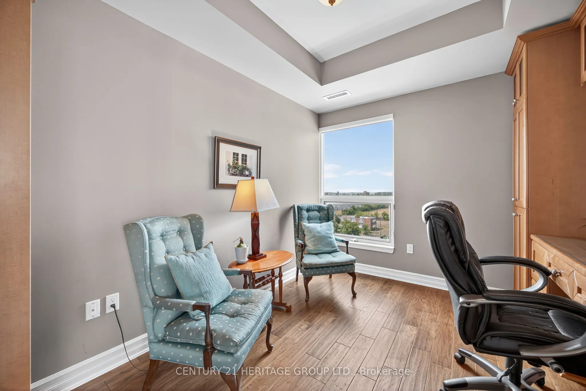 6 Toronto Street, #1008