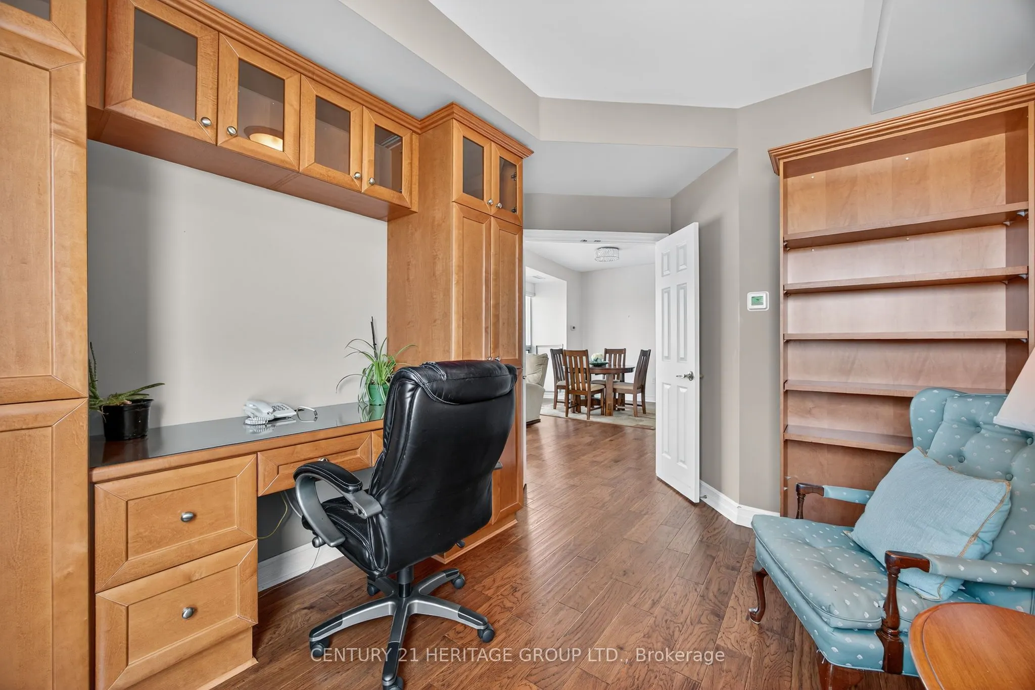 6 Toronto Street, #1008