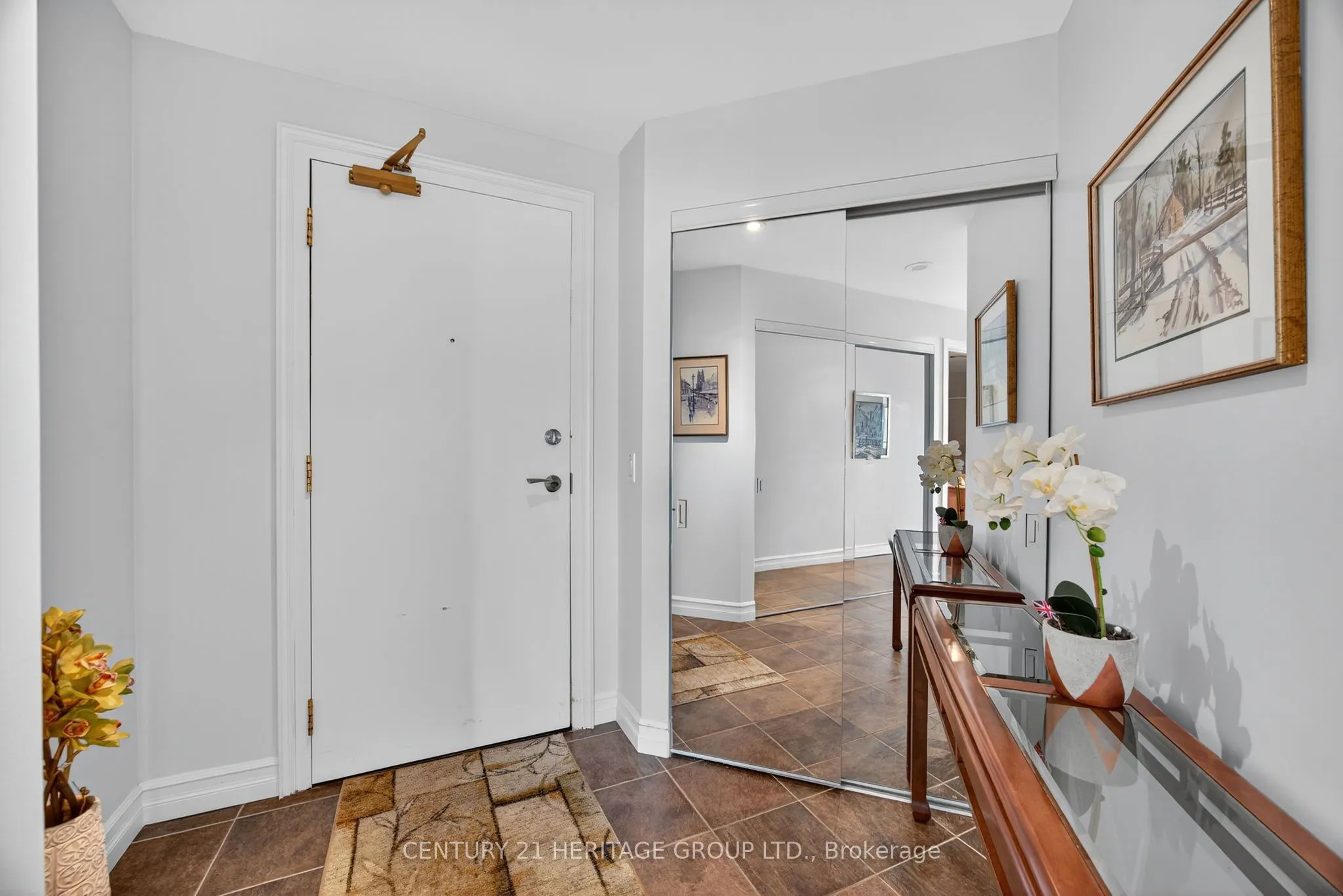 6 Toronto Street, #1008