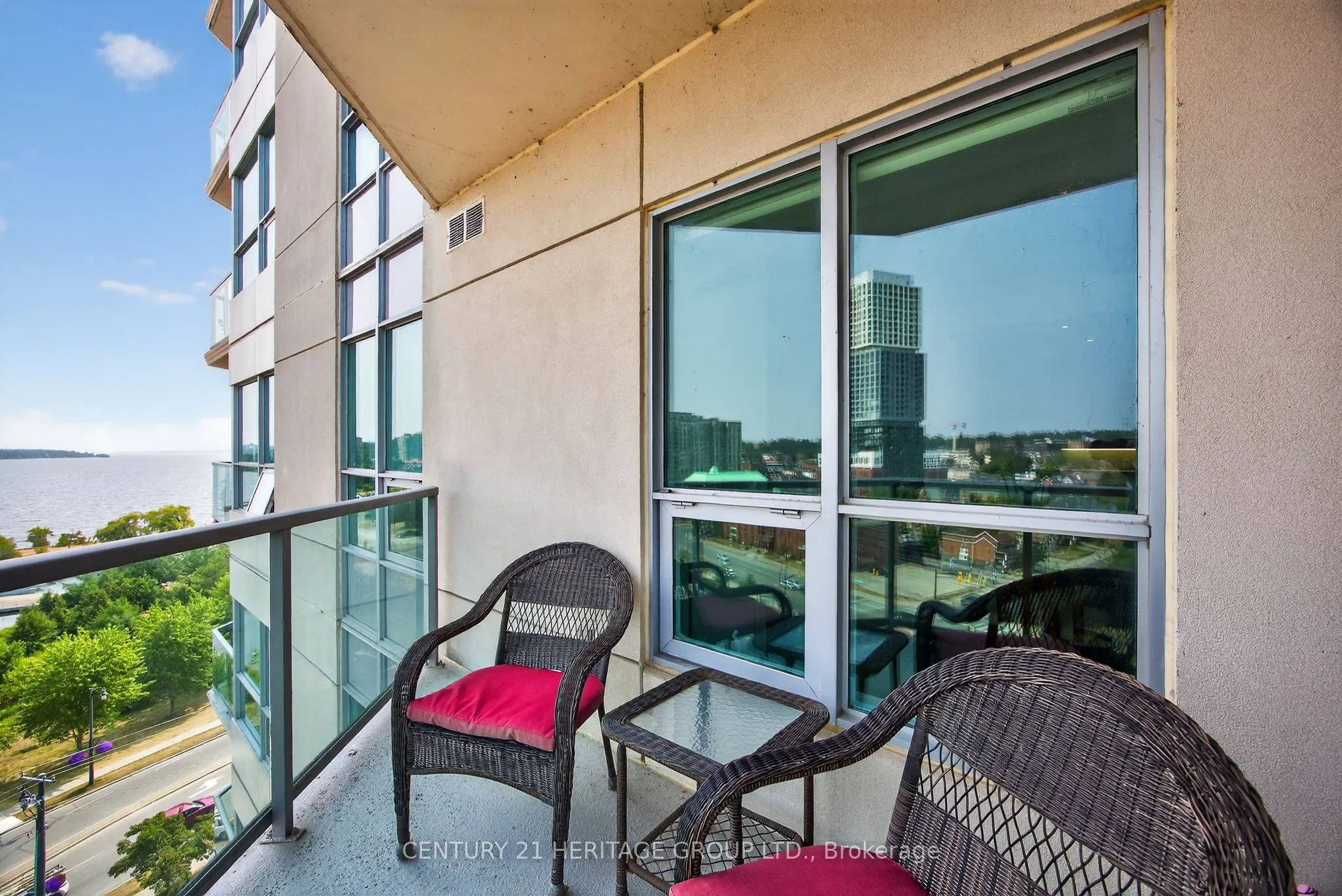 6 Toronto Street, #1008