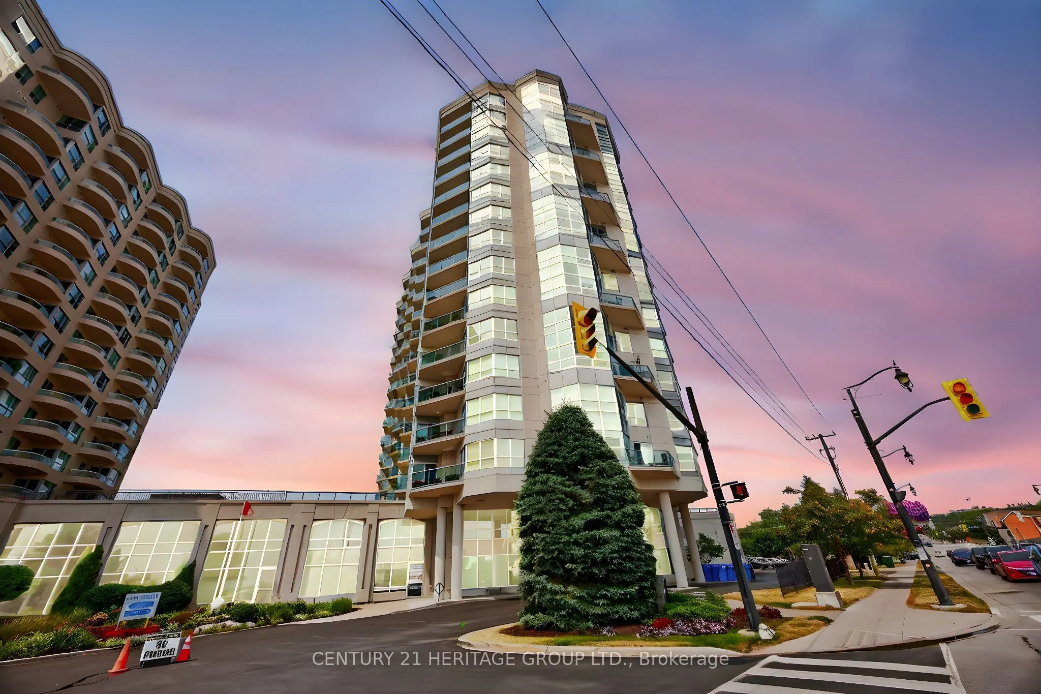 6 Toronto Street, #1008