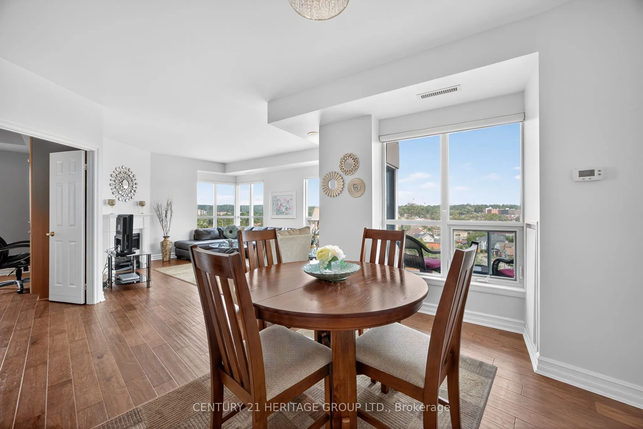 6 Toronto Street, #1008