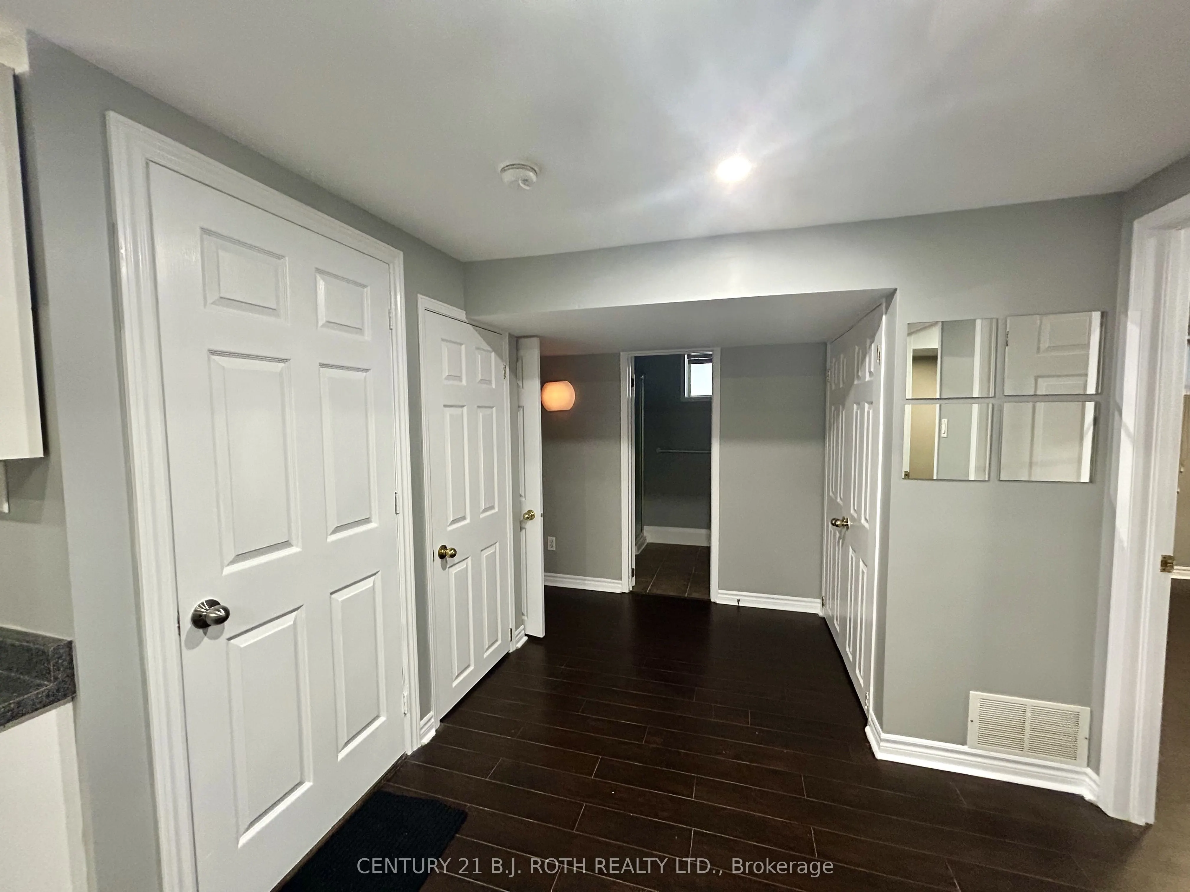 140 Monique Crescent, #Lower