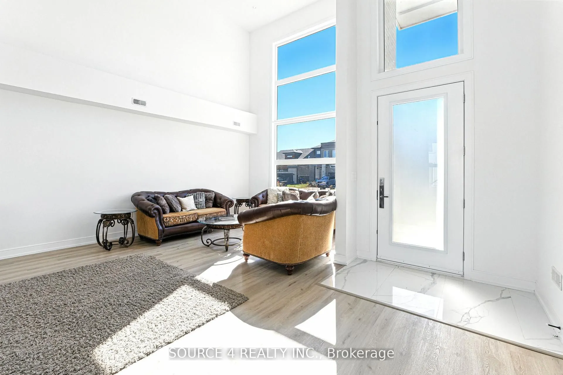 3781 Sunbank Crescent