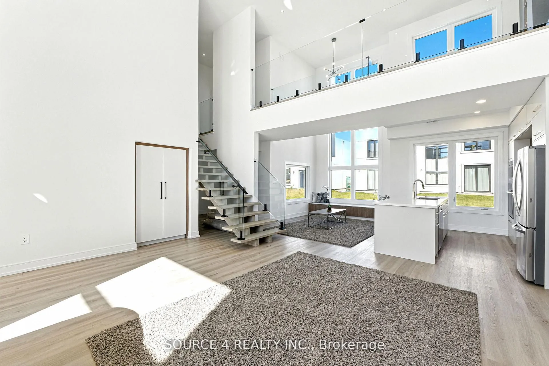 3781 Sunbank Crescent