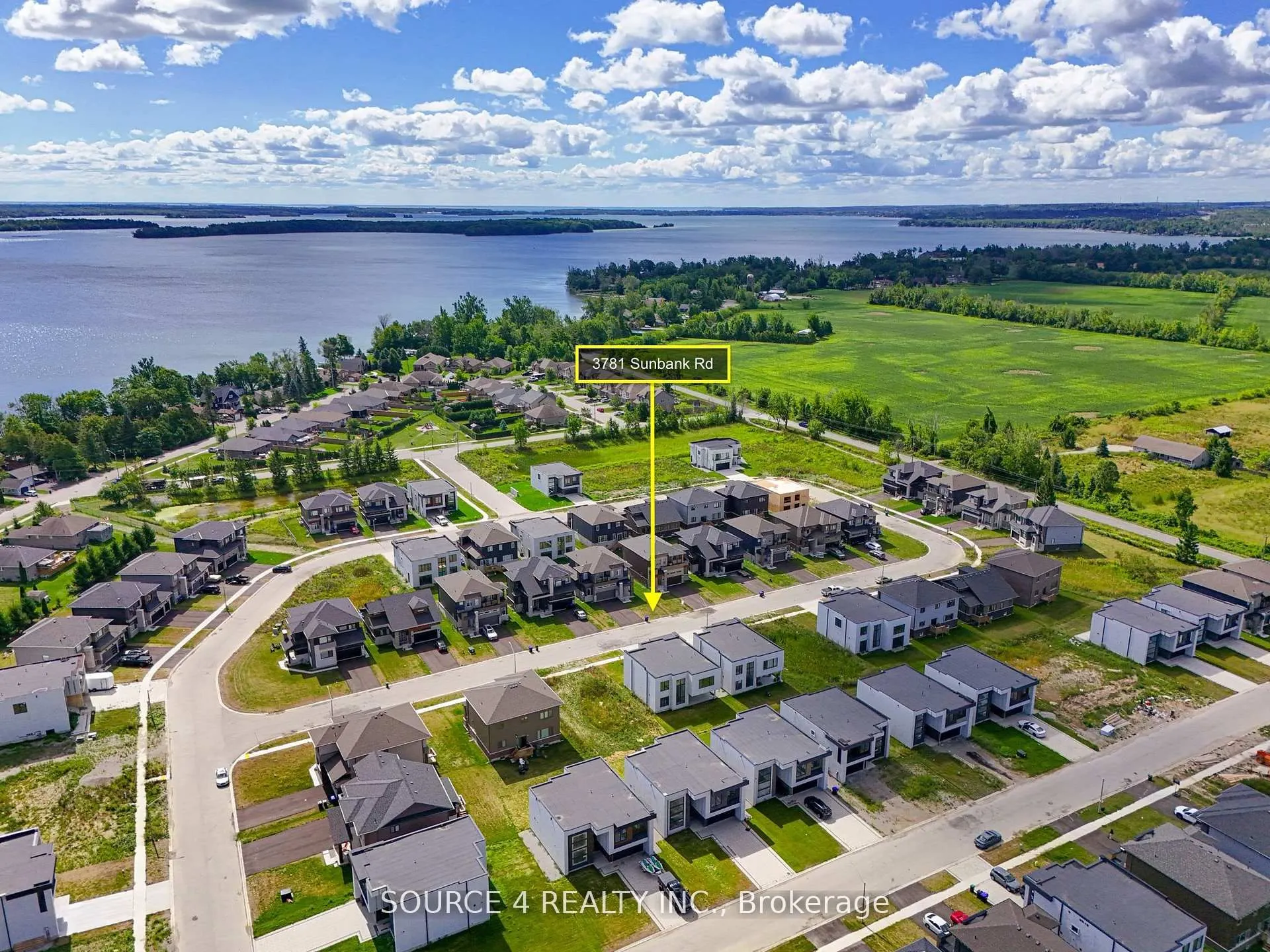 3781 Sunbank Crescent