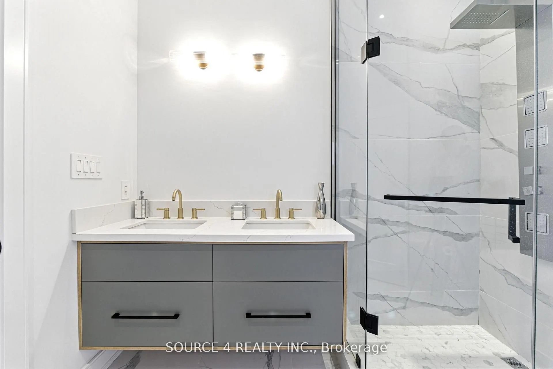 3781 Sunbank Crescent