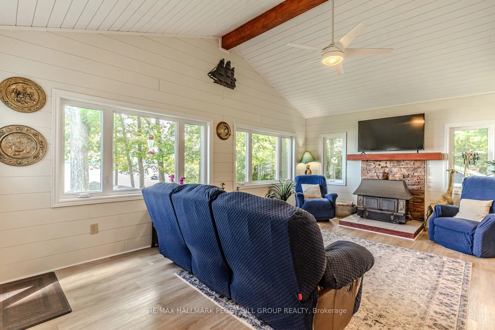 383 Peek-A-Boo Trail