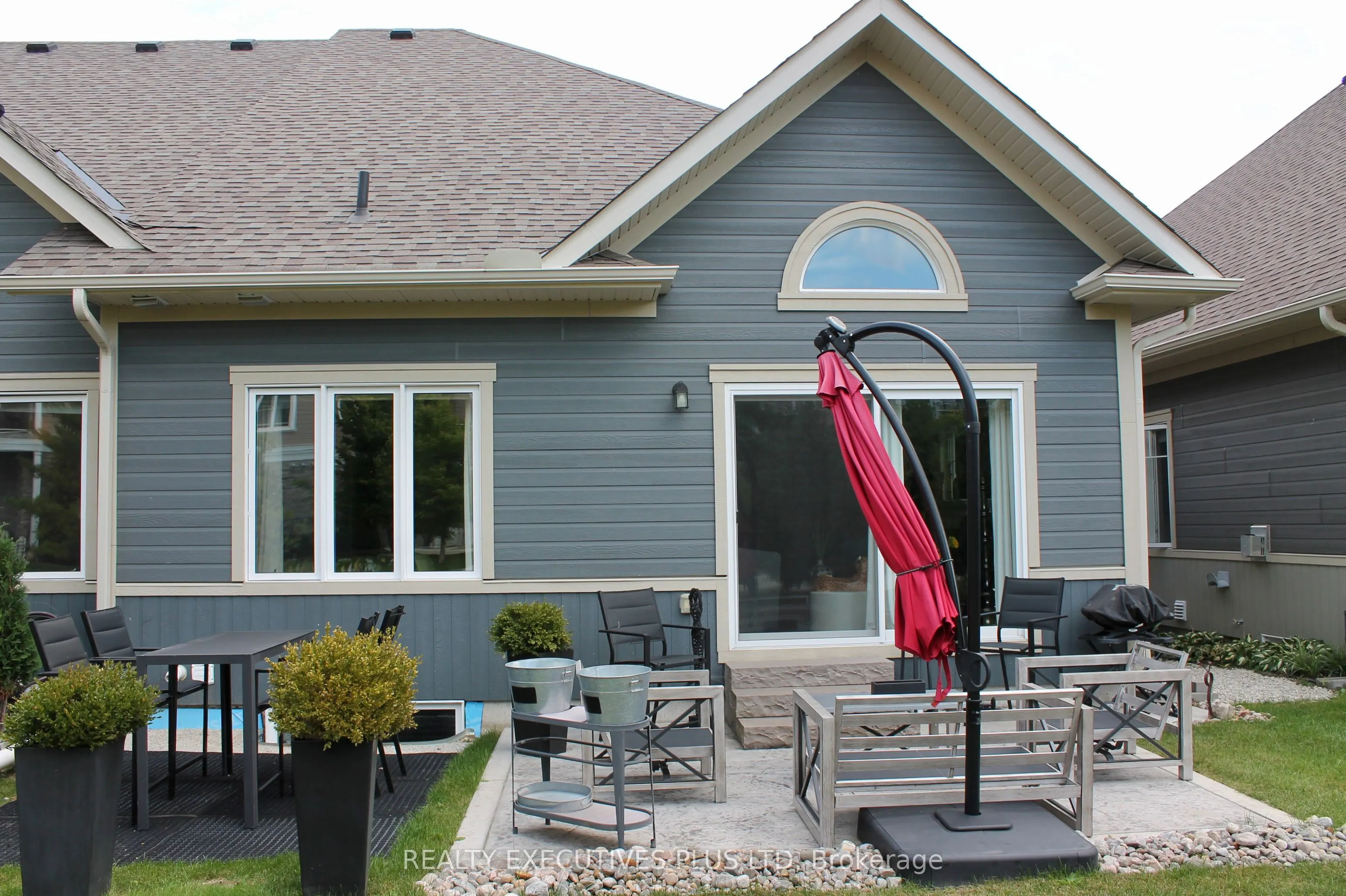 77 Kari Crescent, #32