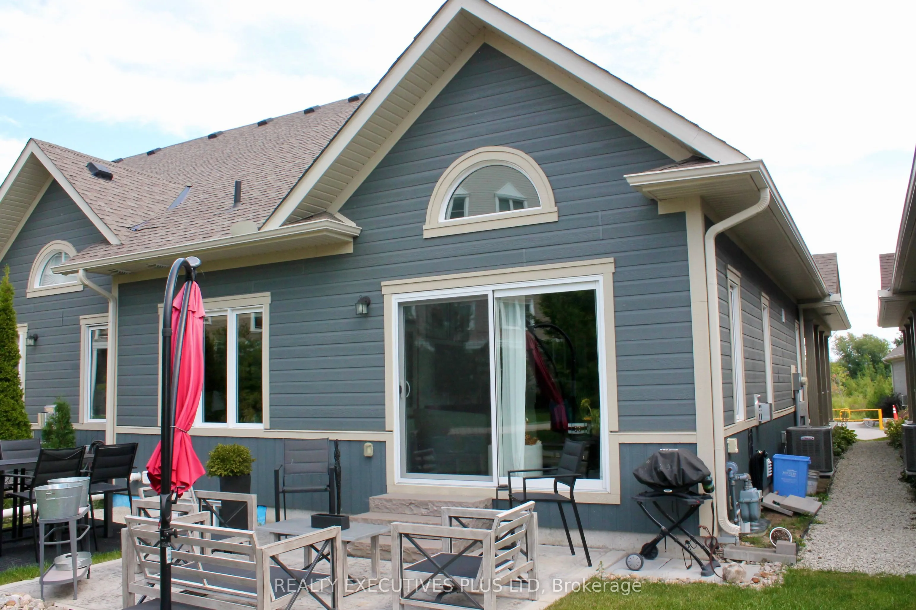 77 Kari Crescent, #32