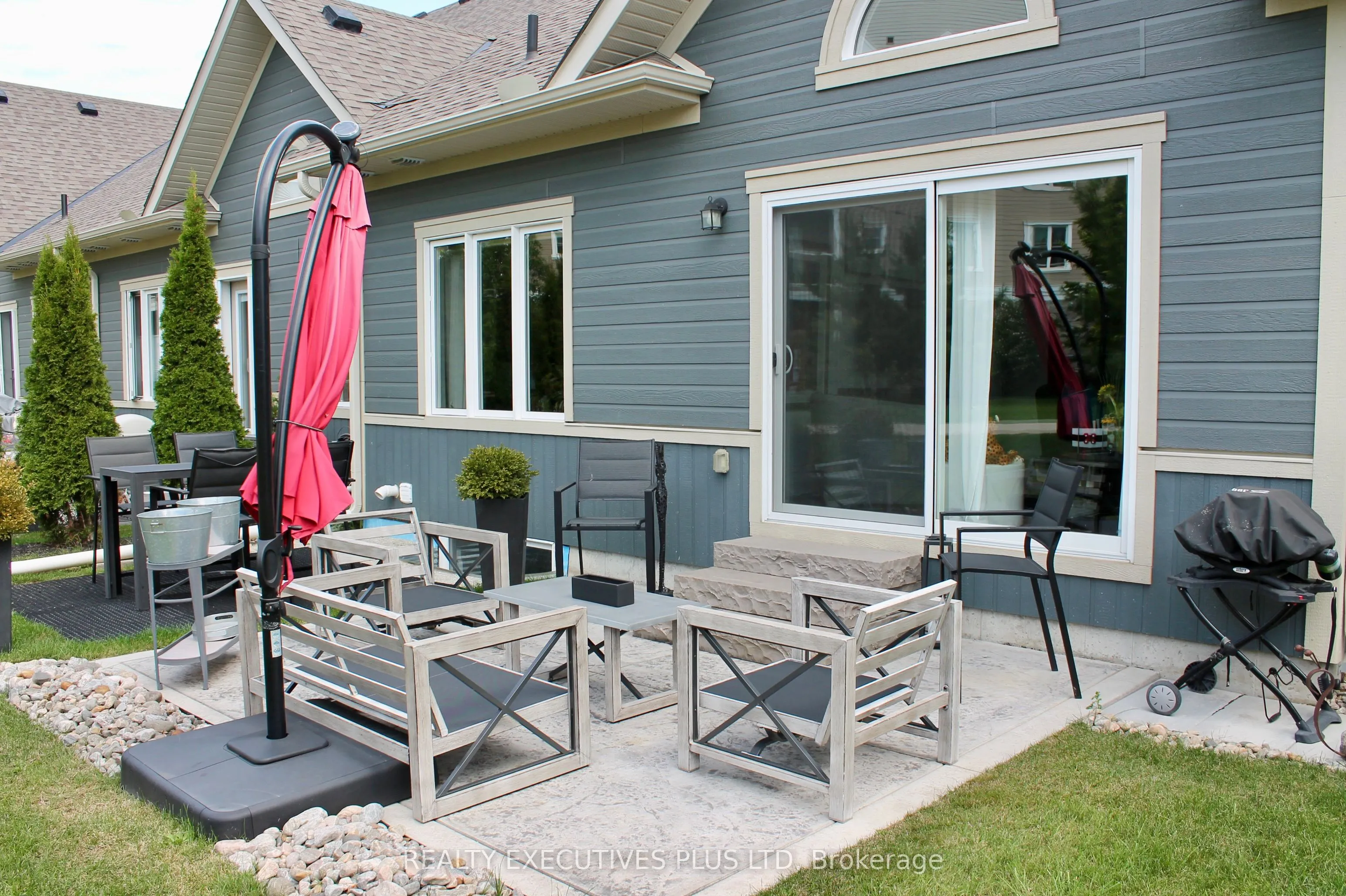 77 Kari Crescent, #32