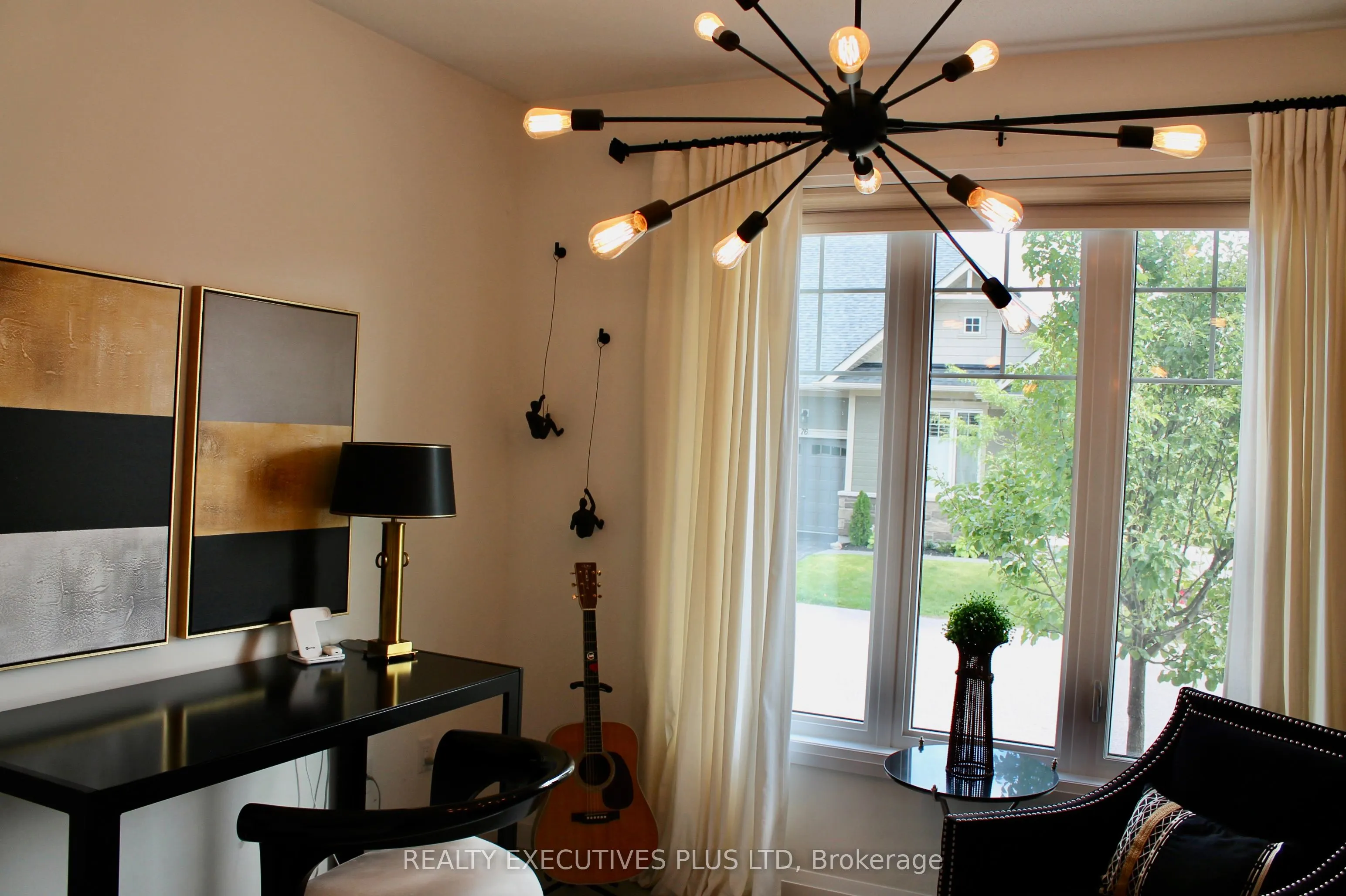 77 Kari Crescent, #32