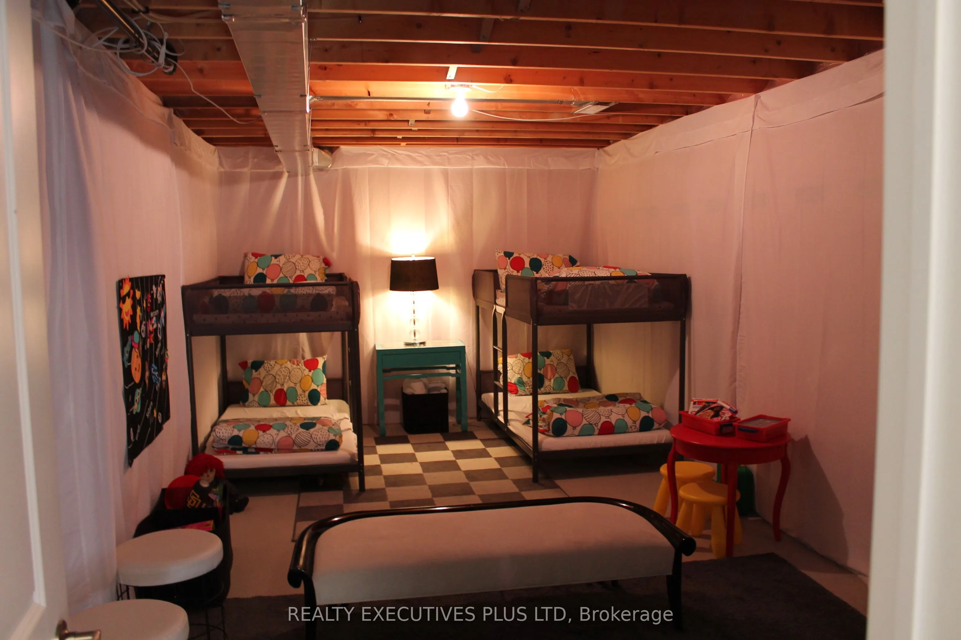 77 Kari Crescent, #32