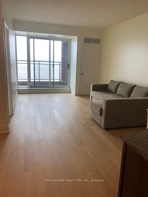 699 ABERDEEN Boulevard, #504