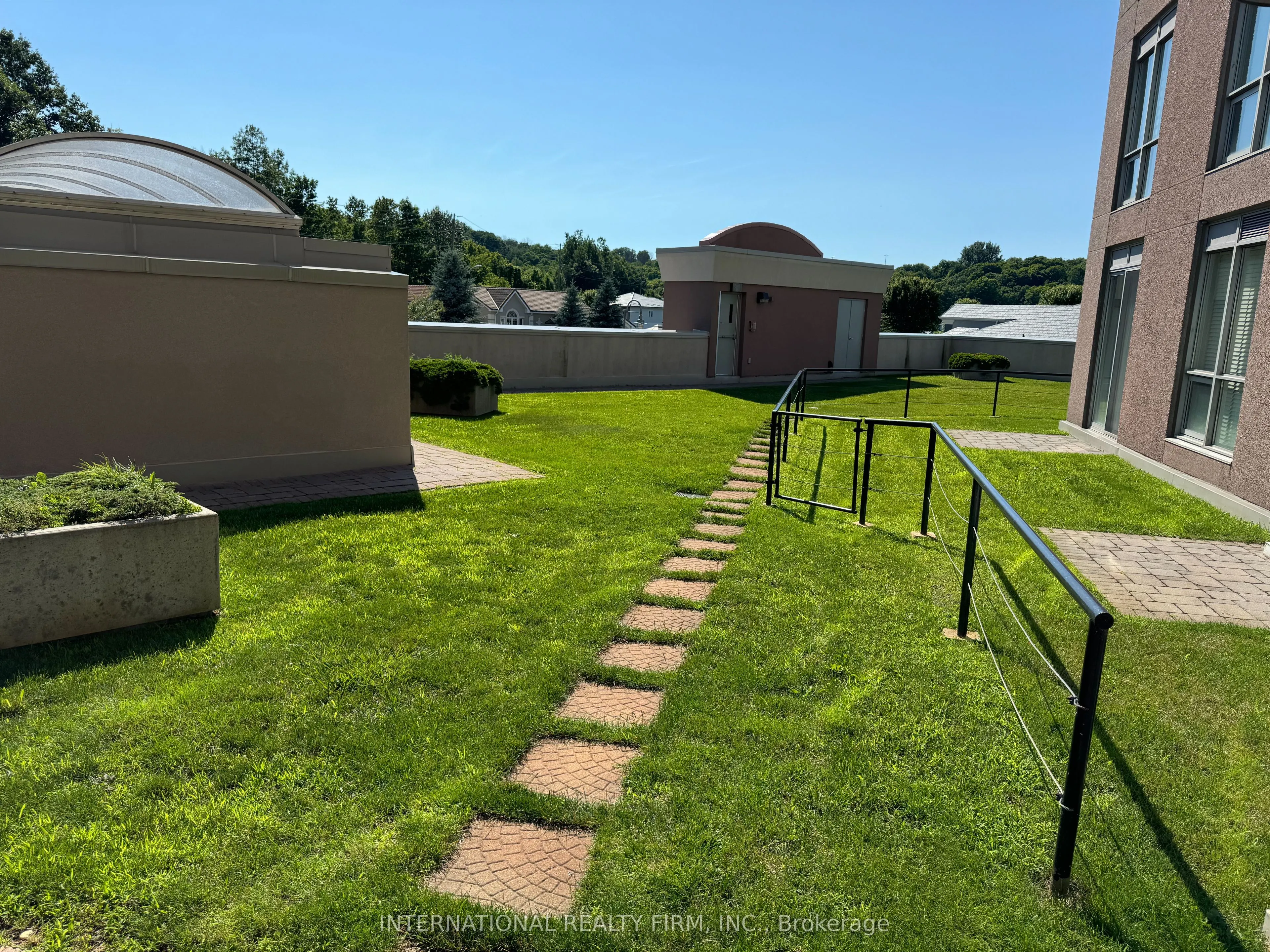 699 ABERDEEN Boulevard, #504