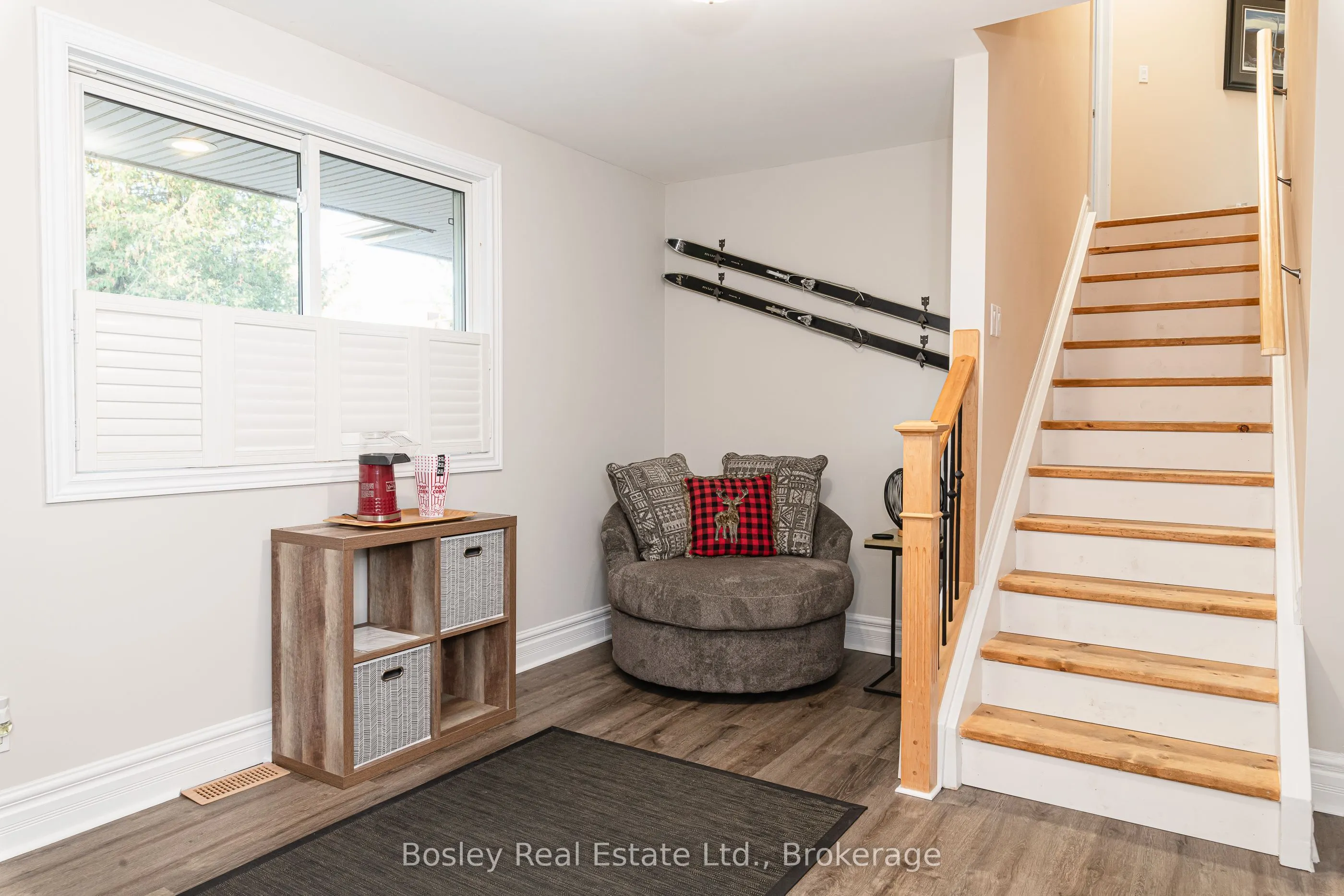 108 Bartlett Boulevard