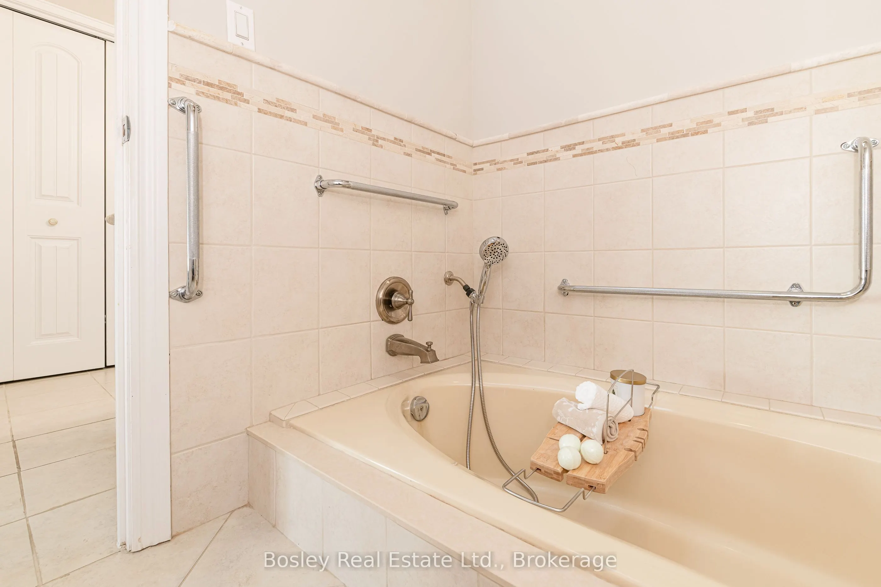 108 Bartlett Boulevard