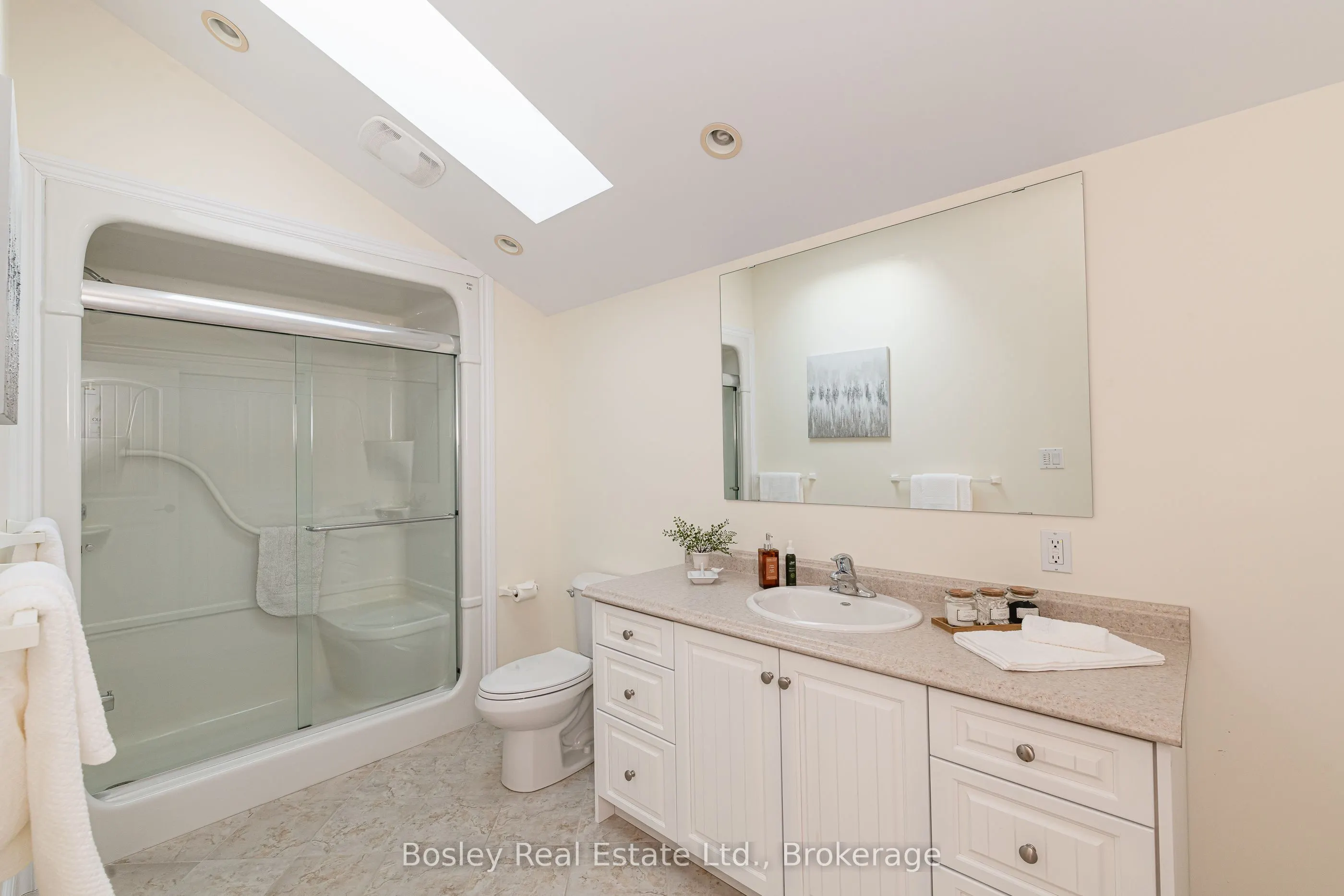 108 Bartlett Boulevard