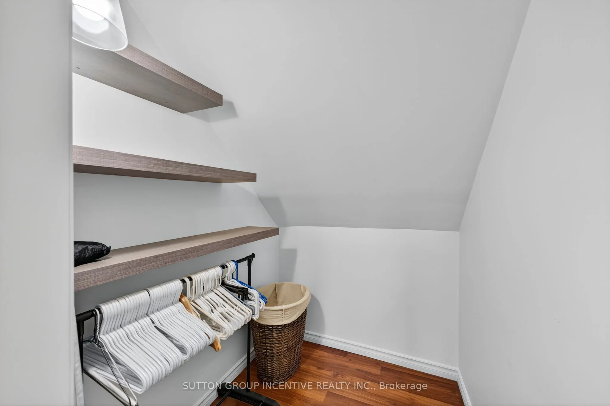 441 BARRIE Road, #82