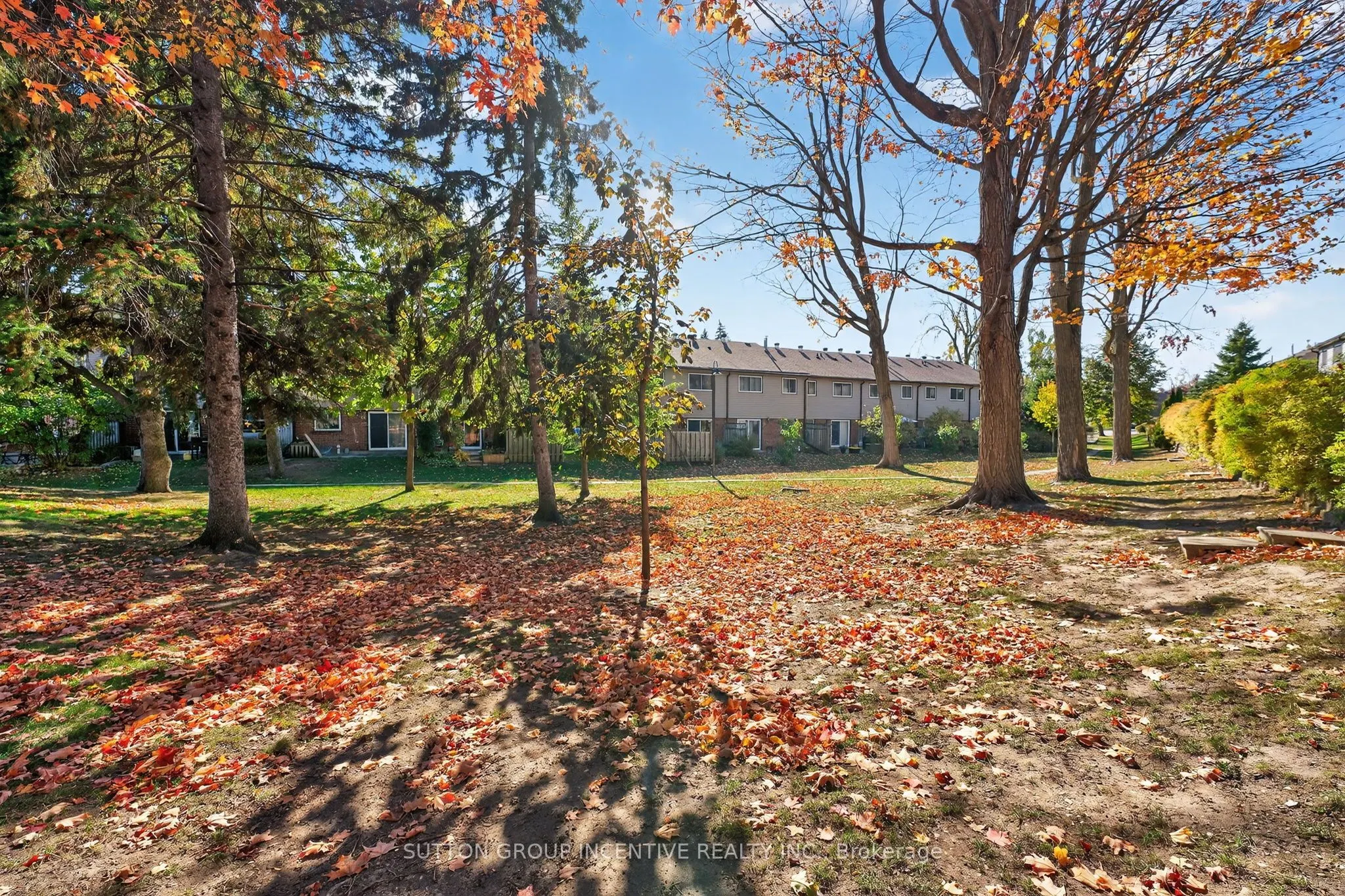 441 BARRIE Road, #82