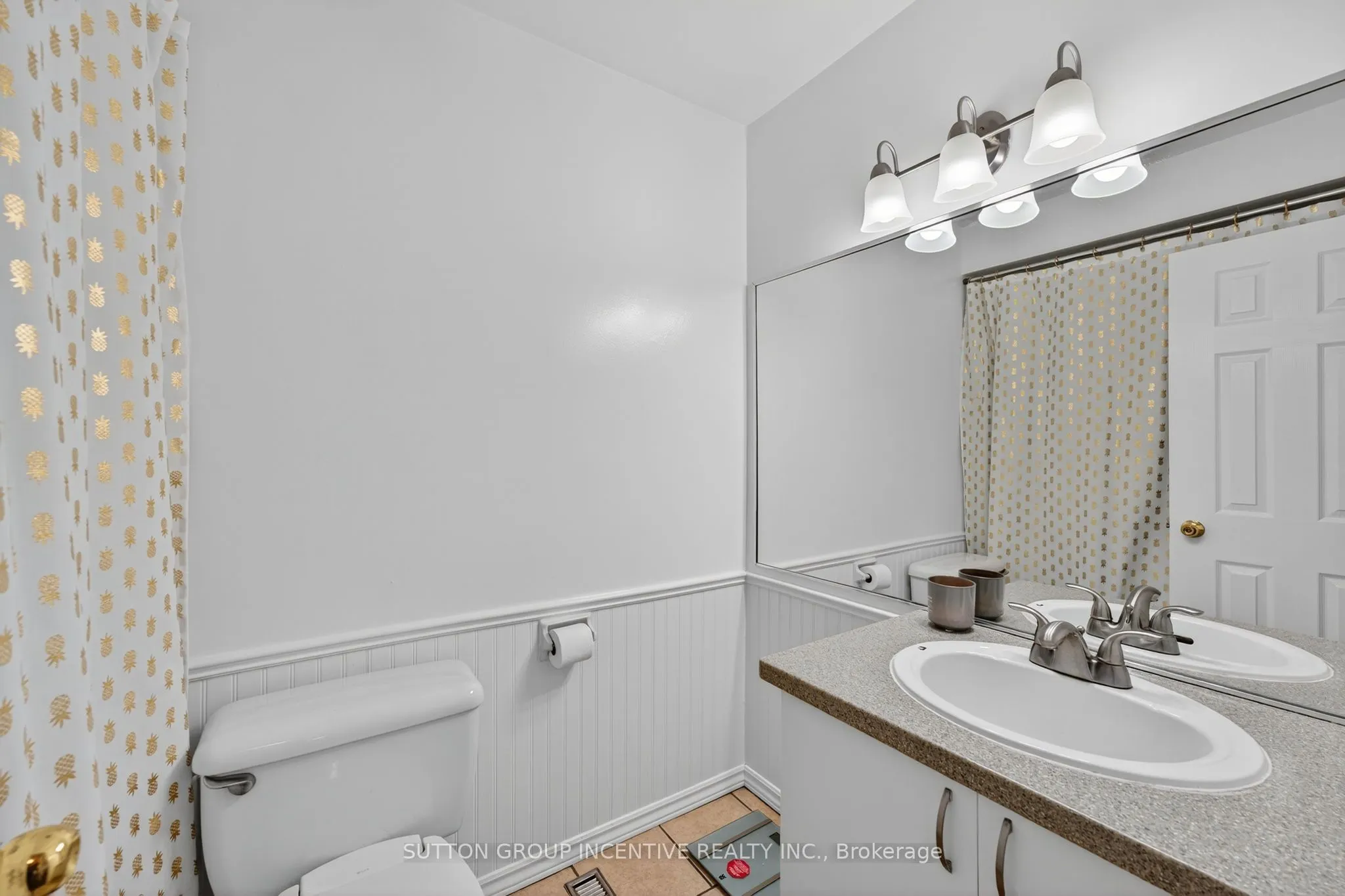 441 BARRIE Road, #82