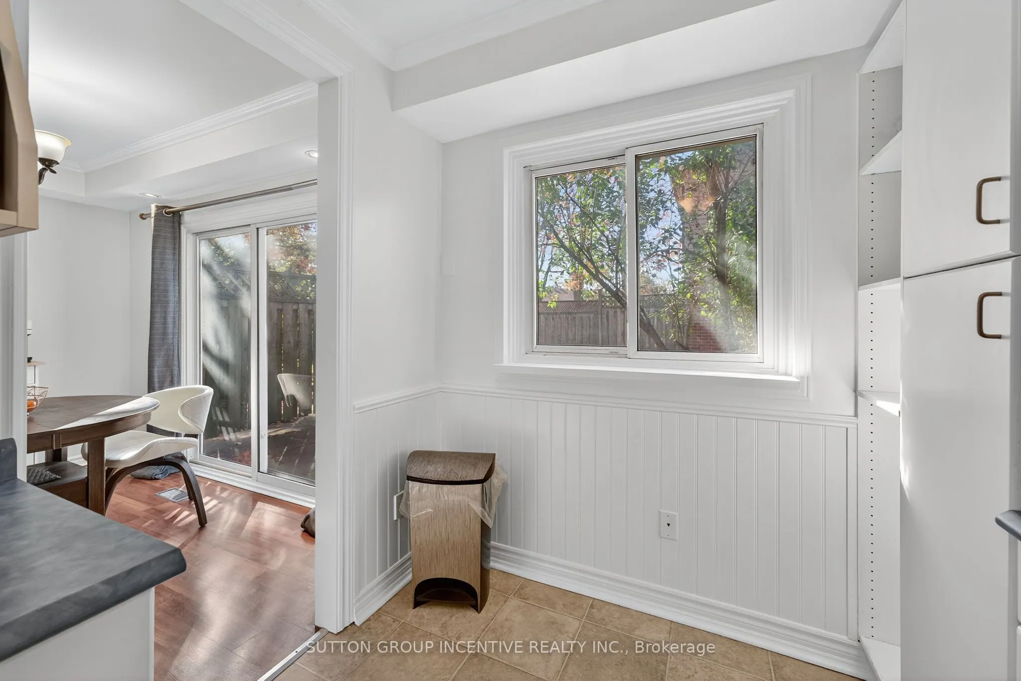 441 BARRIE Road, #82