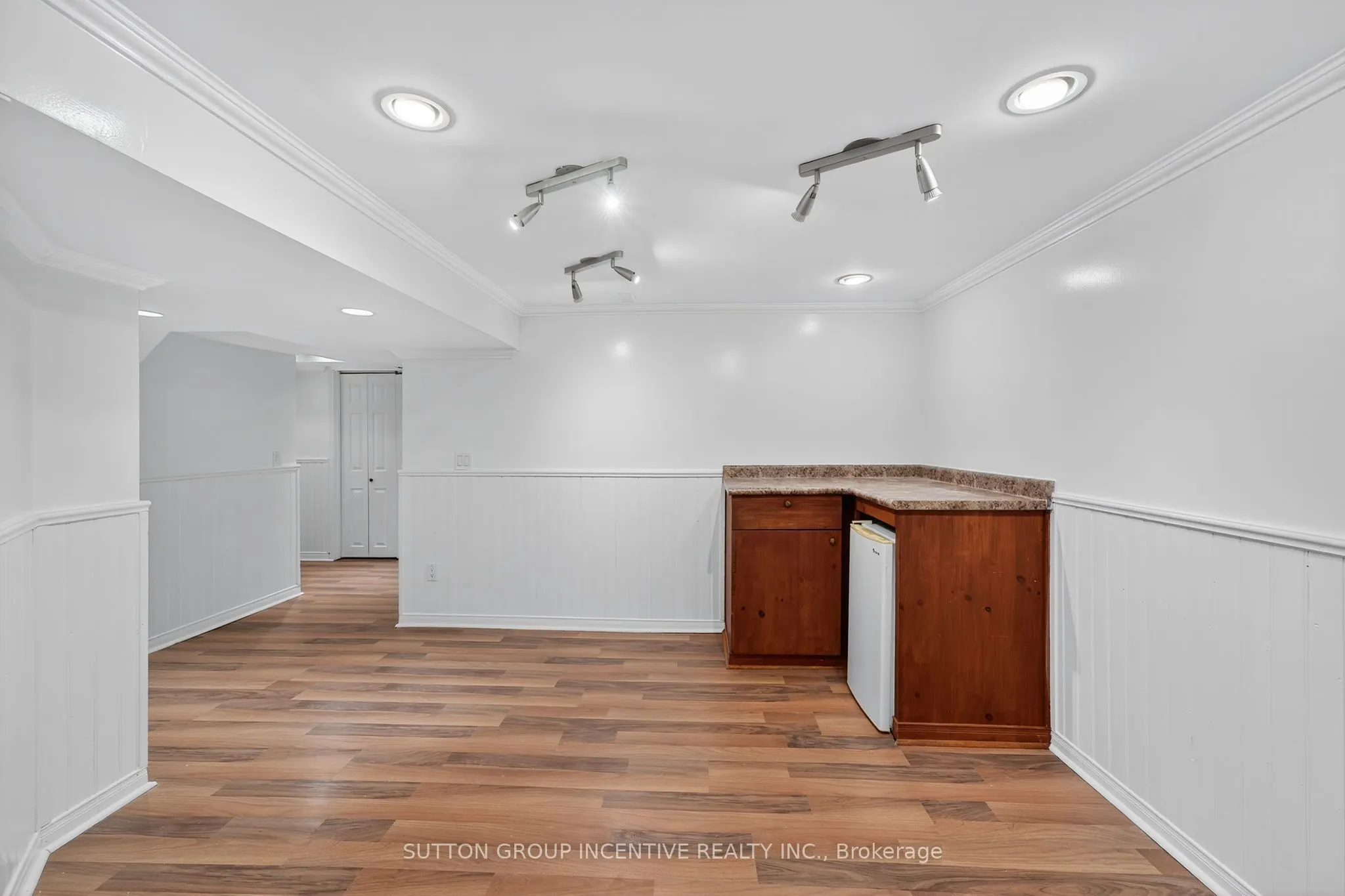 441 BARRIE Road, #82