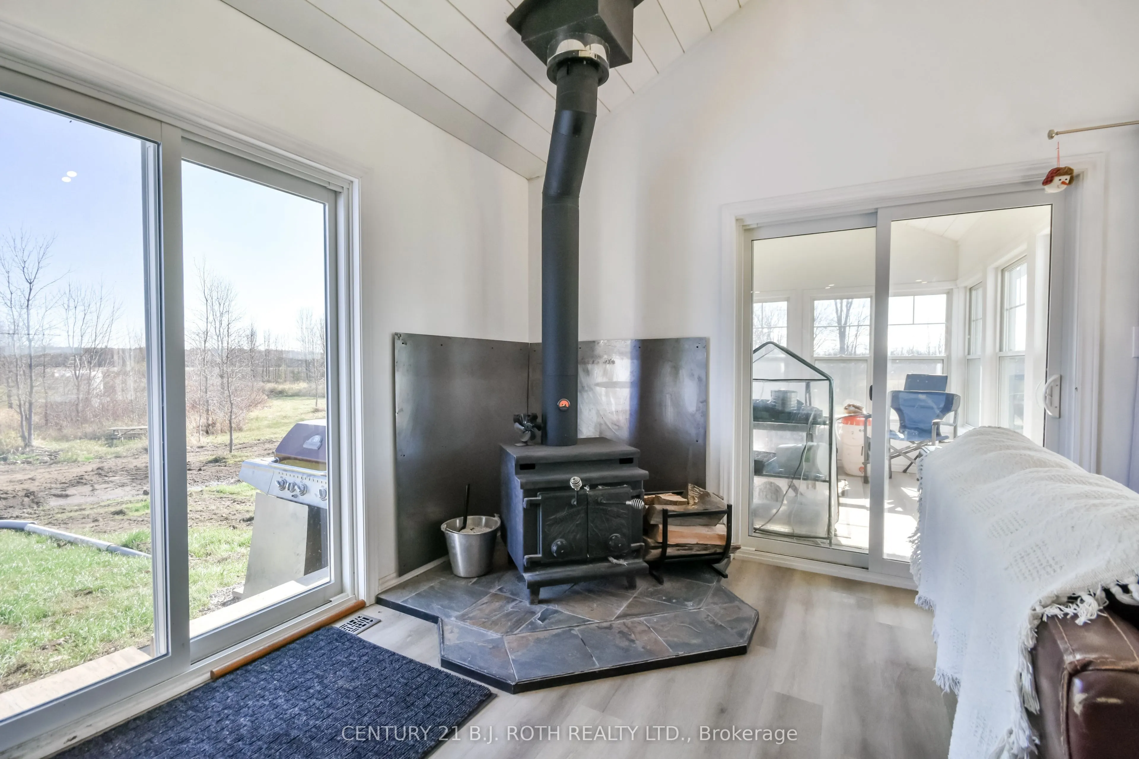 2293 Hampshire Mills Line