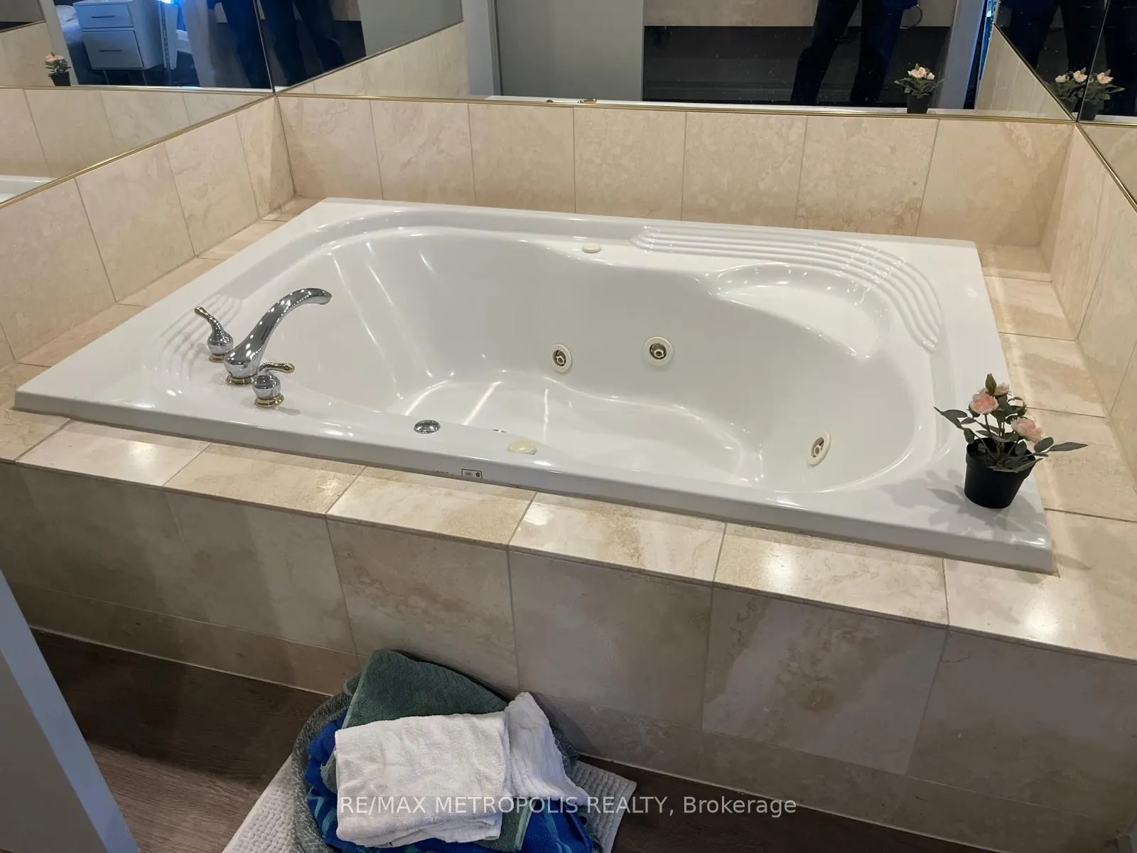 90 Highland Drive, #2030-31