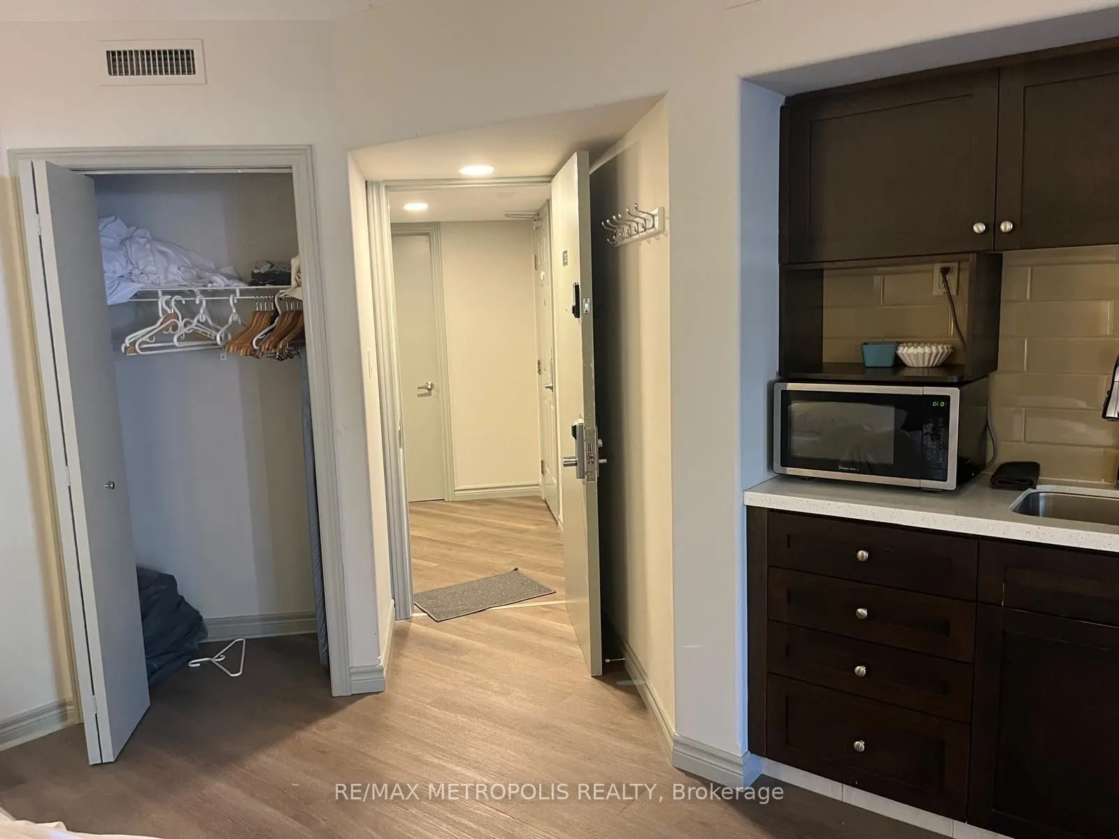 90 Highland Drive, #2030-31