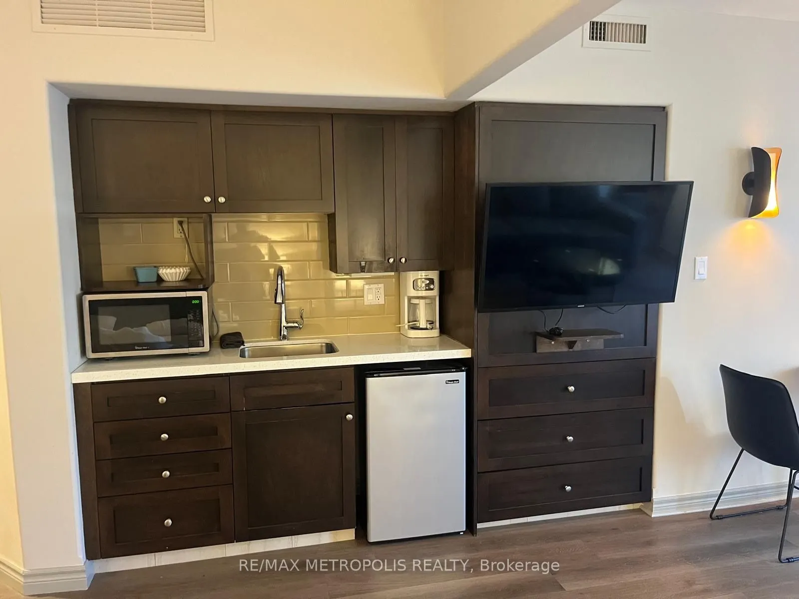 90 Highland Drive, #2030-31