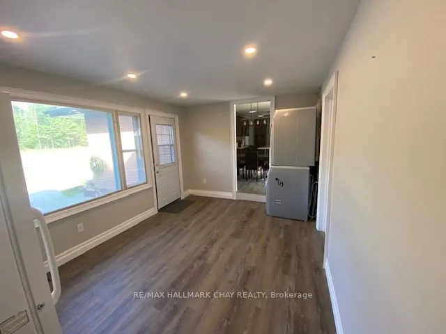 1207 Bayfield Street N, #MAIN