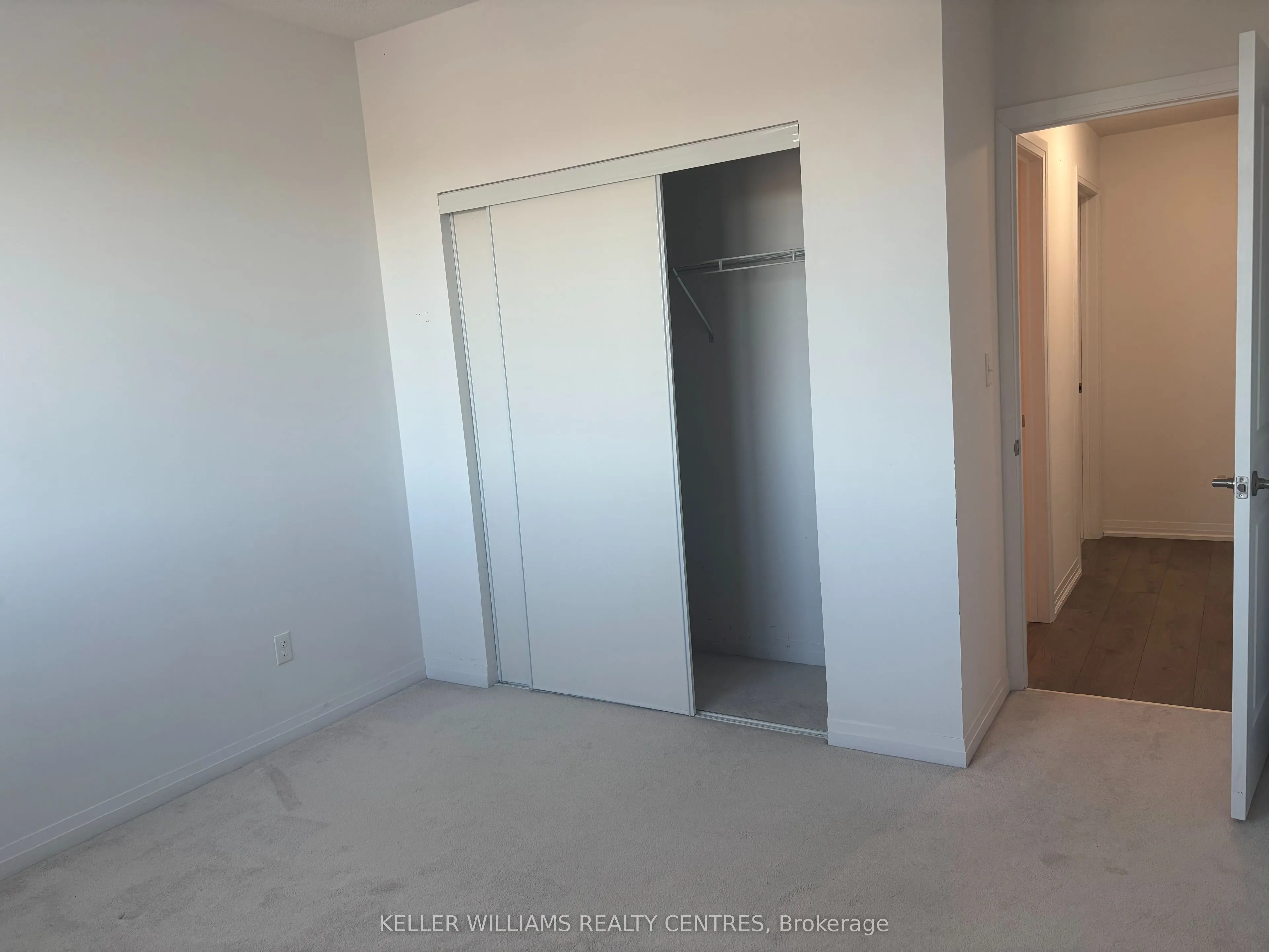 295 Cundles Road E, #107