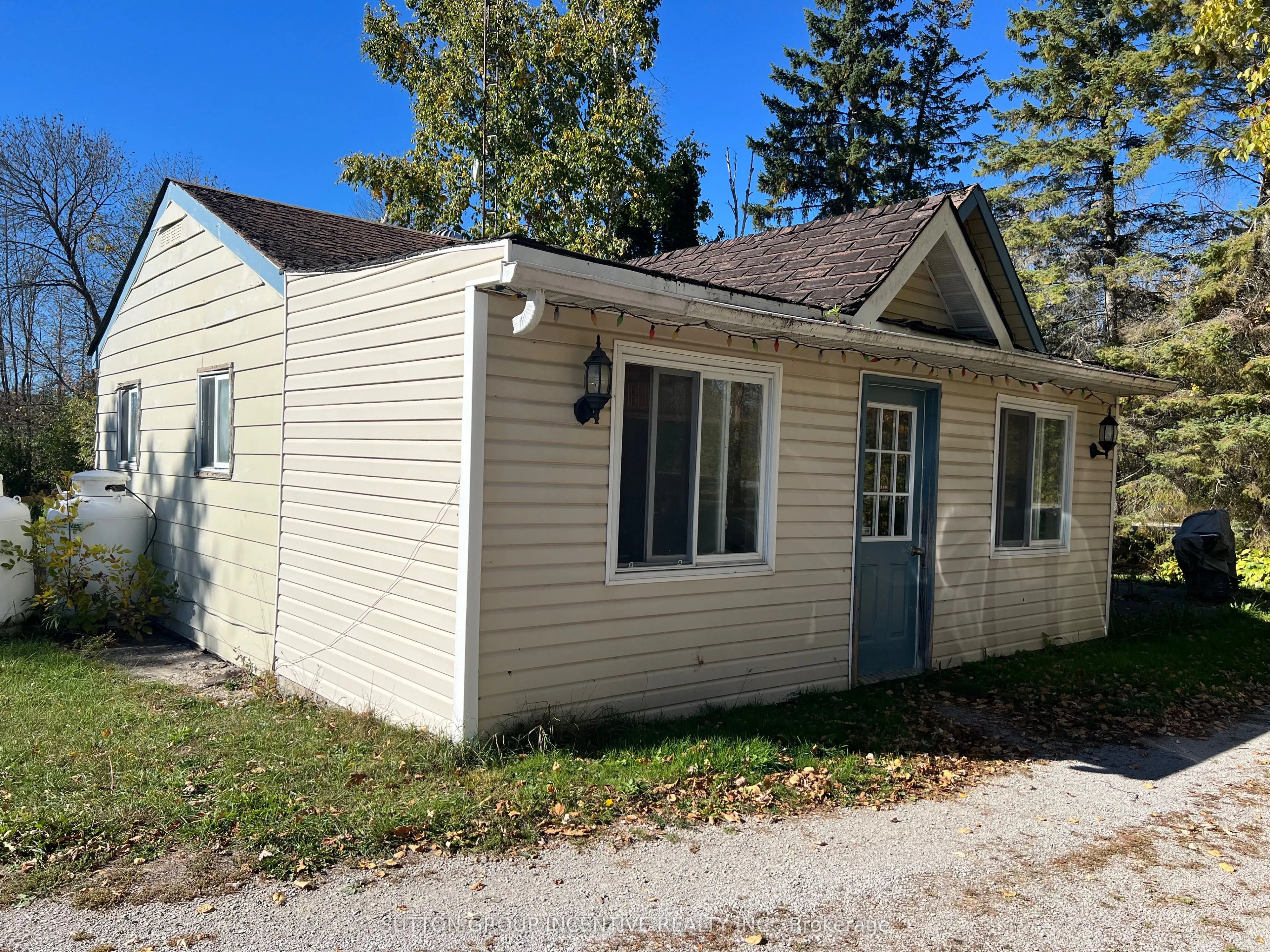 4075 Airport Road