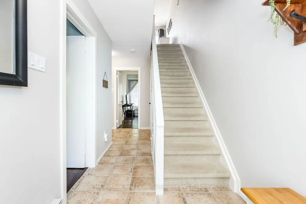 214 Escarpment Crescent, #32