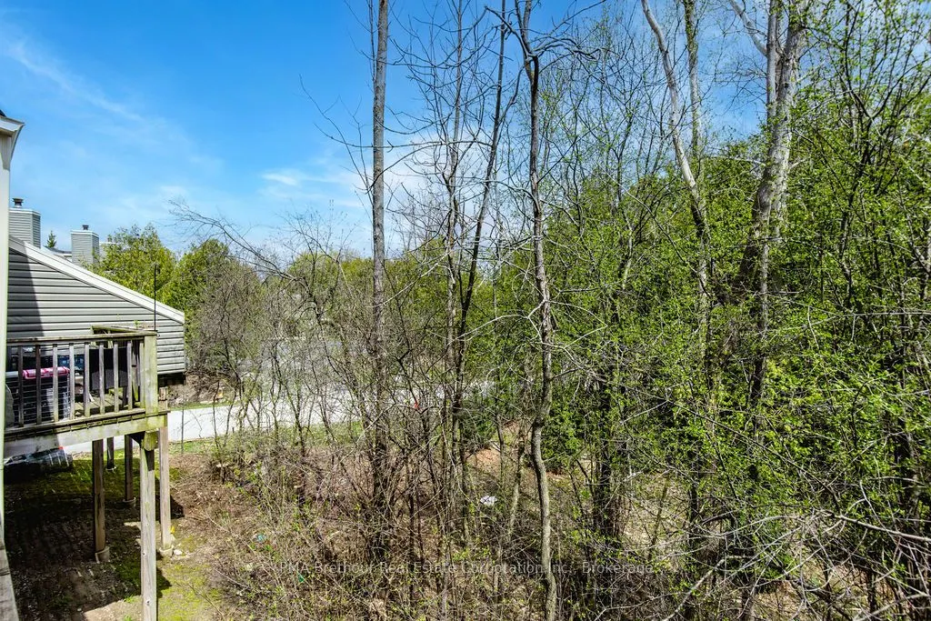 214 Escarpment Crescent, #32